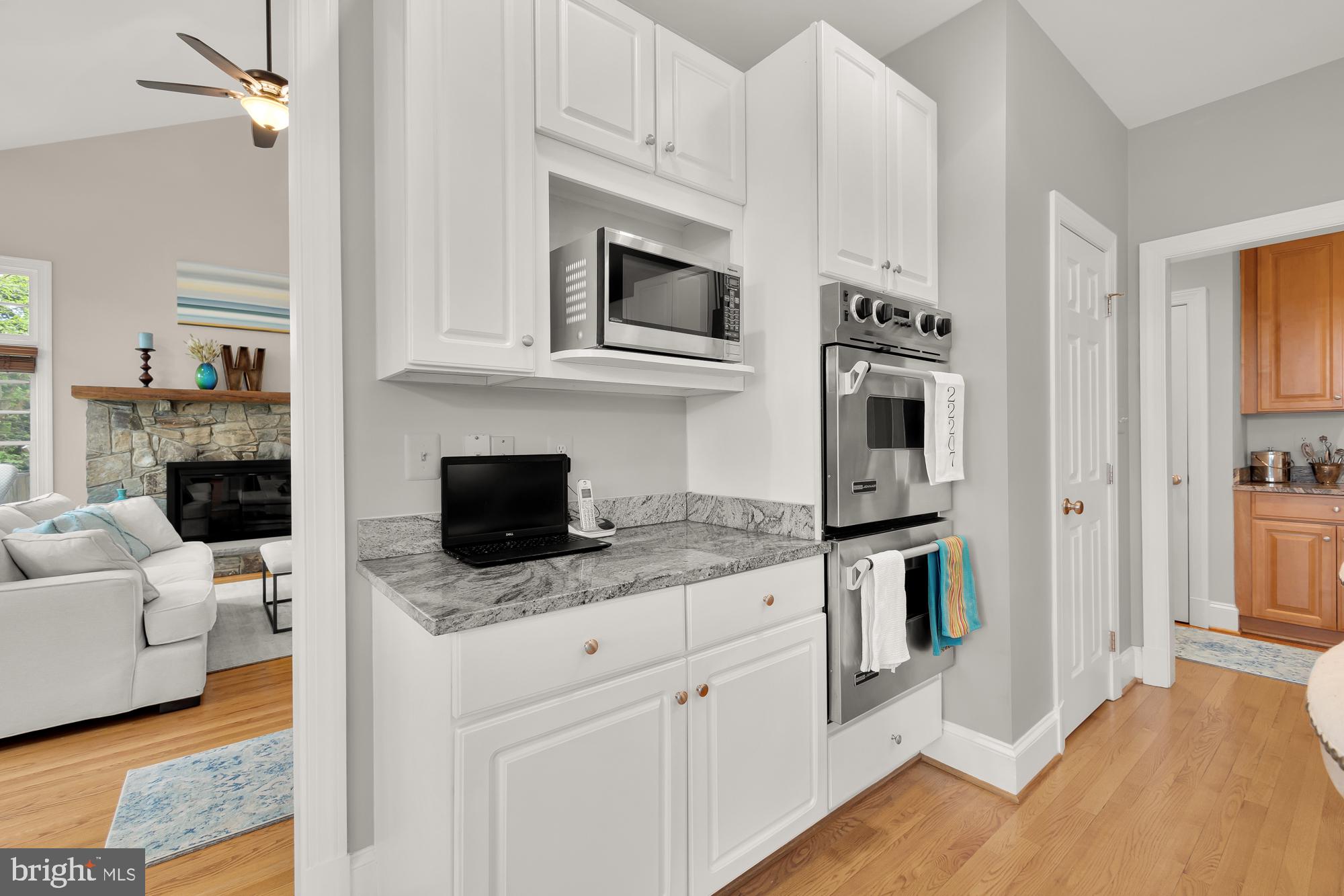 COUNTRY CLUB - Residential