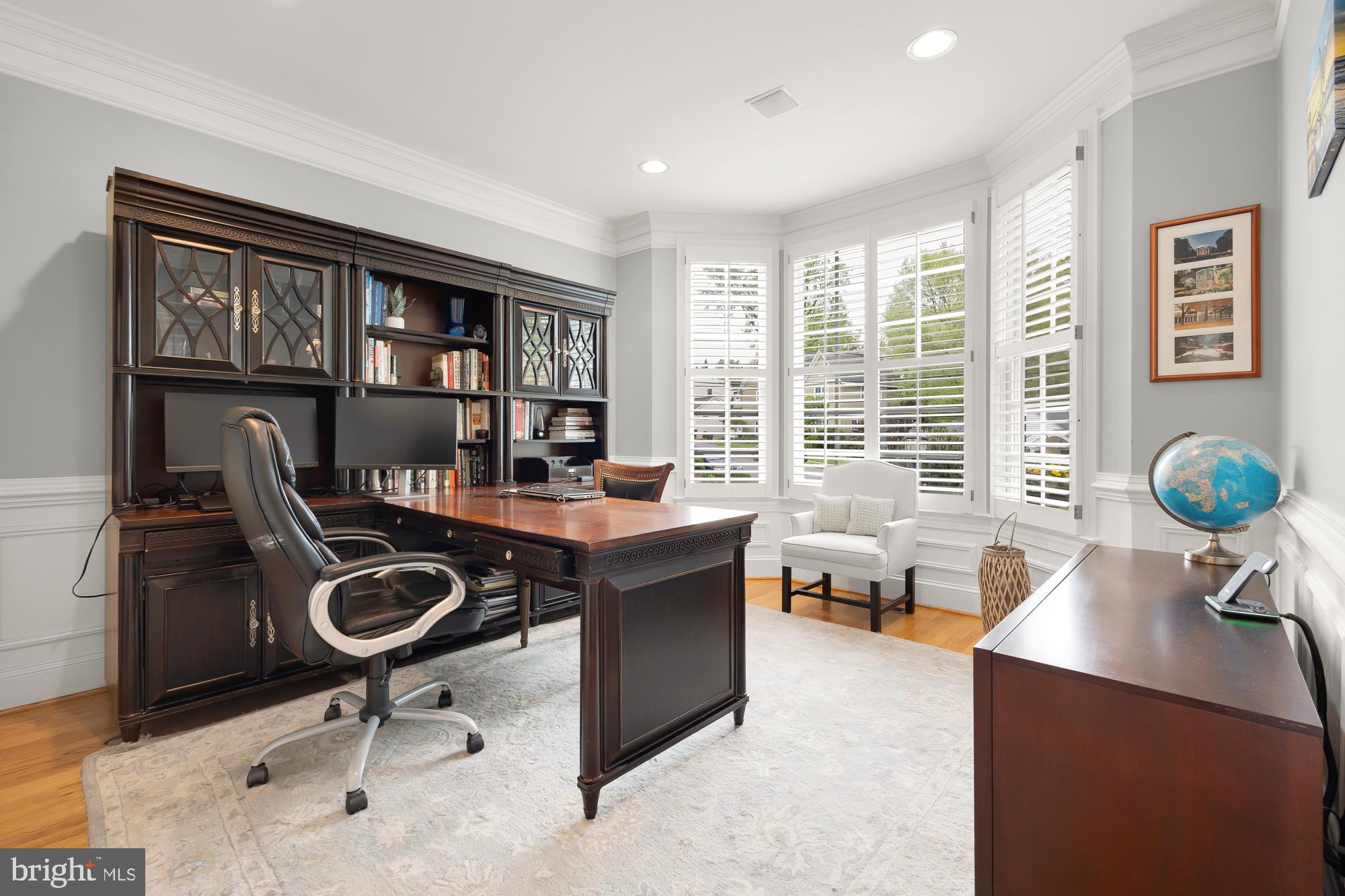 COUNTRY CLUB - Residential