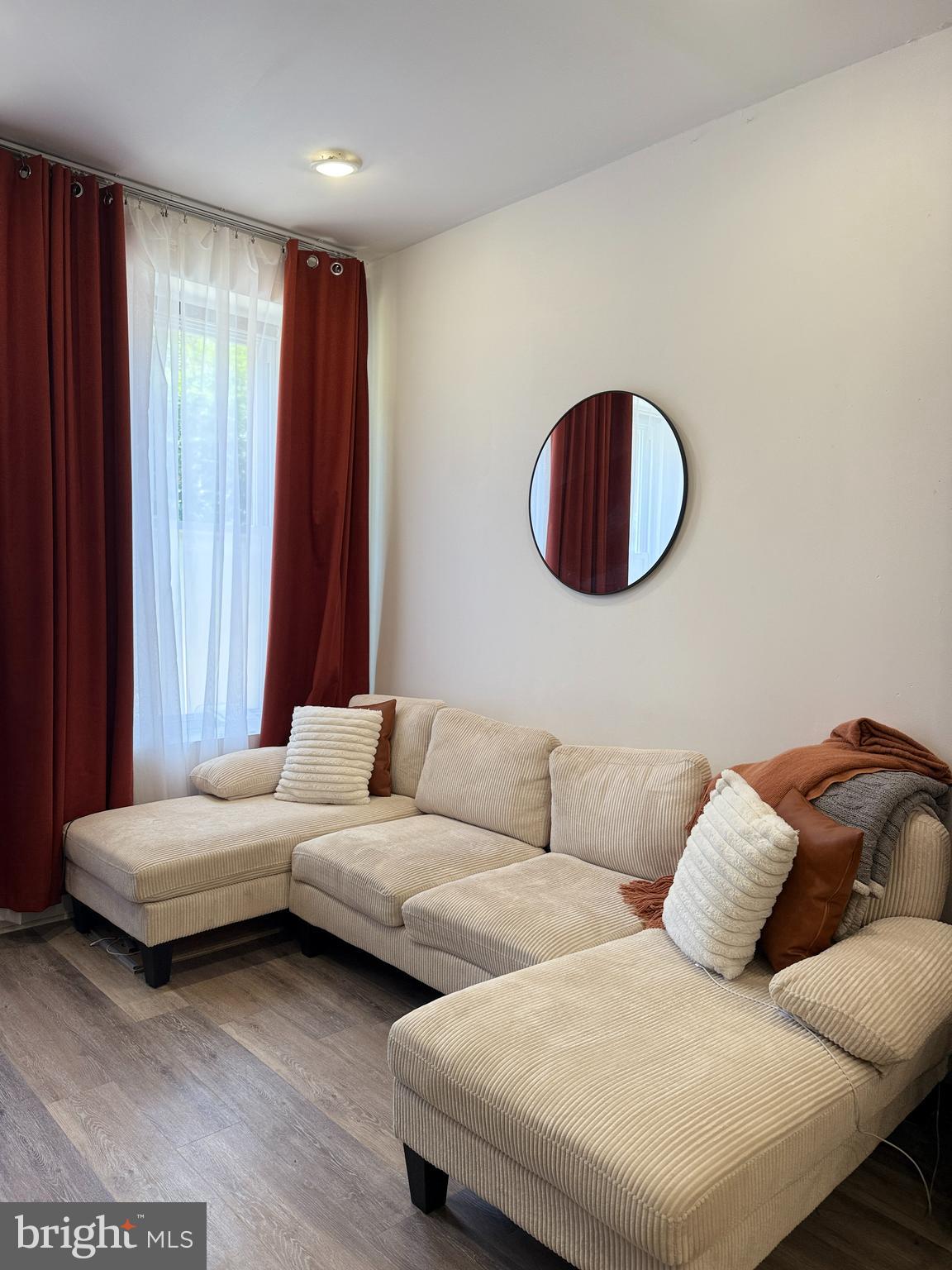 STRAWBERRY MANSION - Commercial Sale