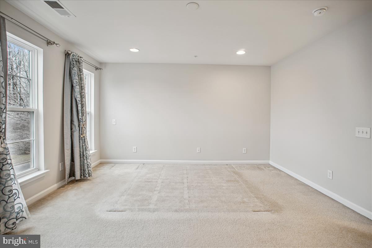 LOFTS AT METROWEST - Residential Lease