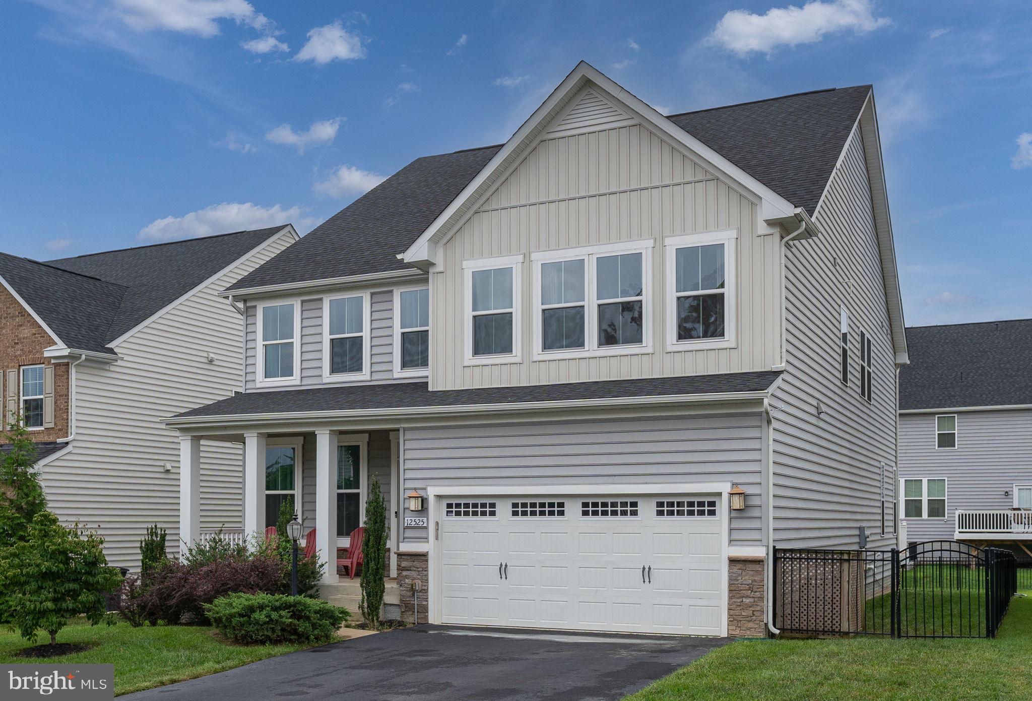 MAY'S QUARTER - Residential