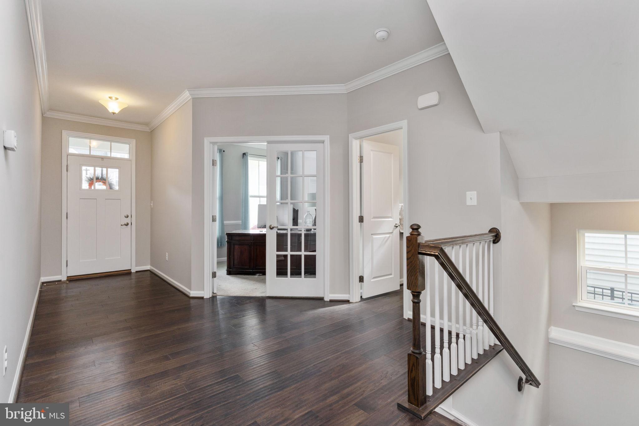 MAY'S QUARTER - Residential