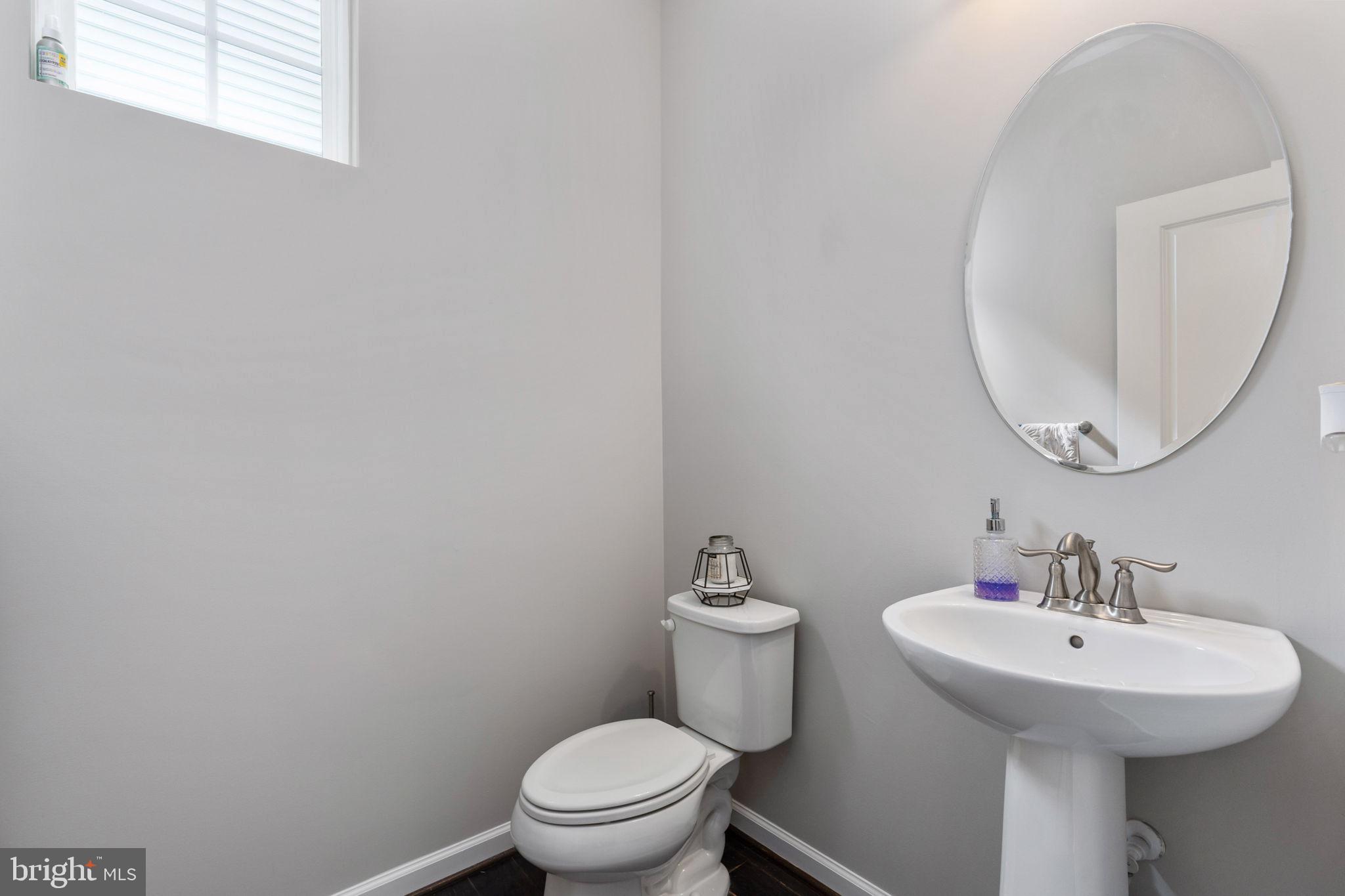 MAY'S QUARTER - Residential