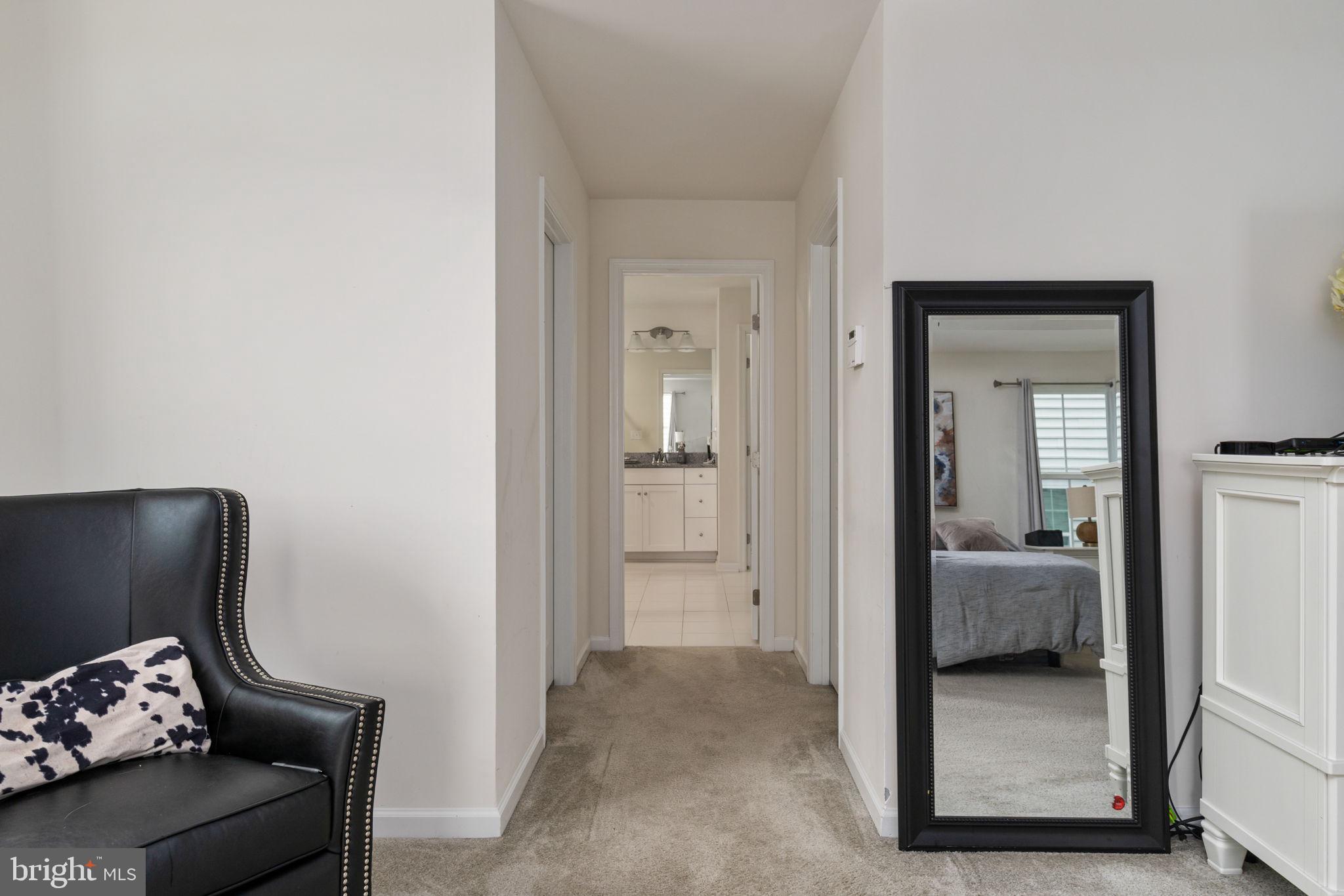 MAY'S QUARTER - Residential