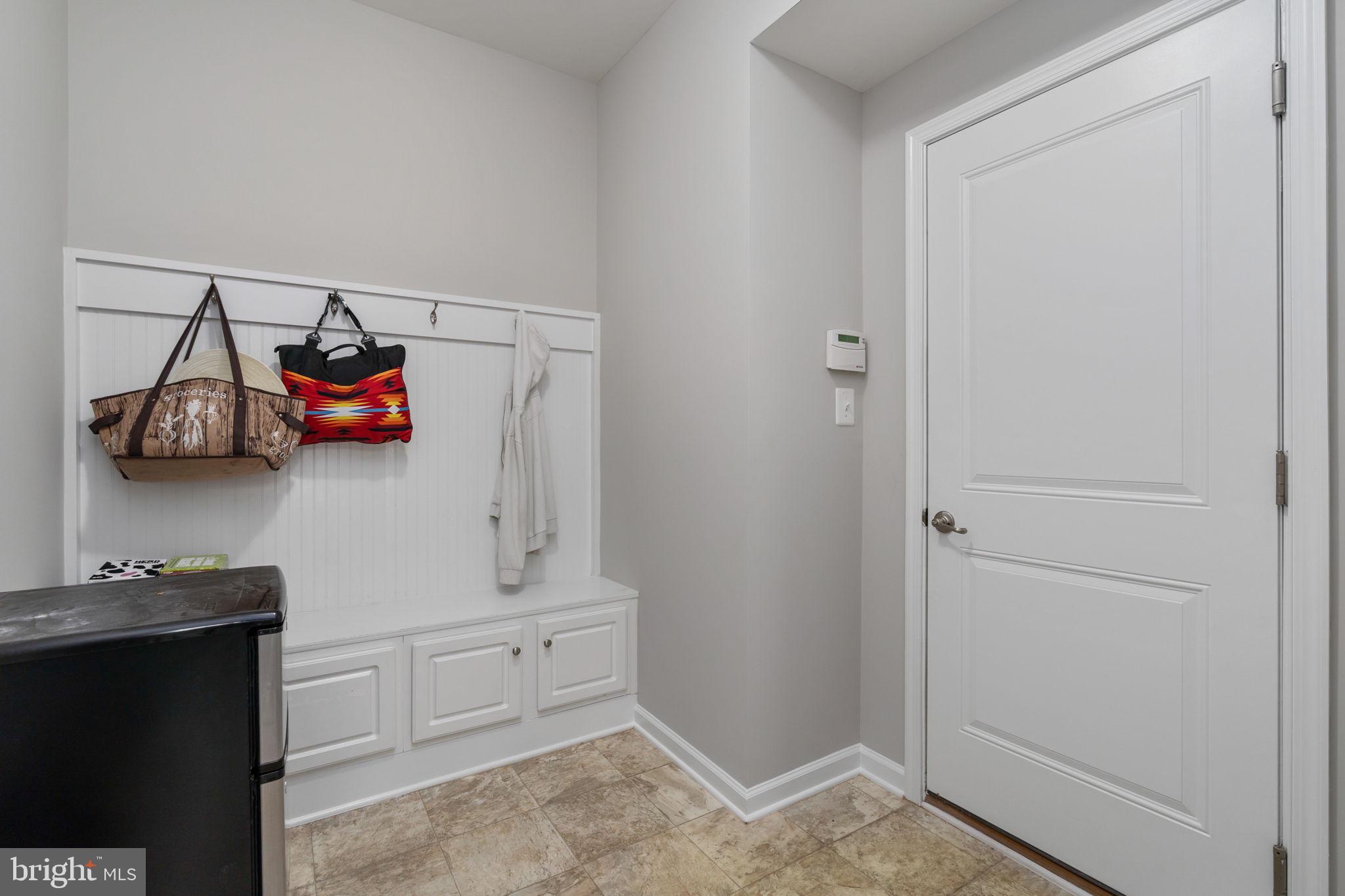 MAY'S QUARTER - Residential