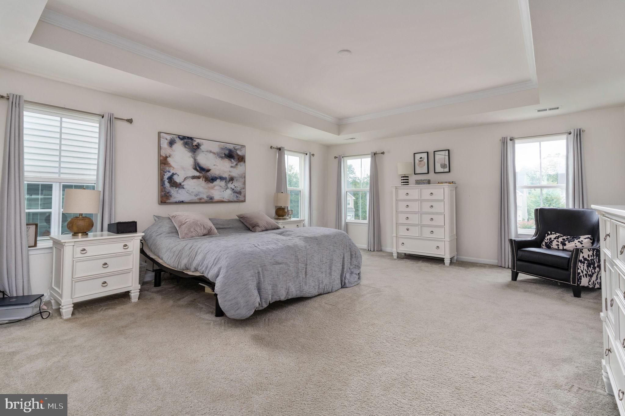 MAY'S QUARTER - Residential