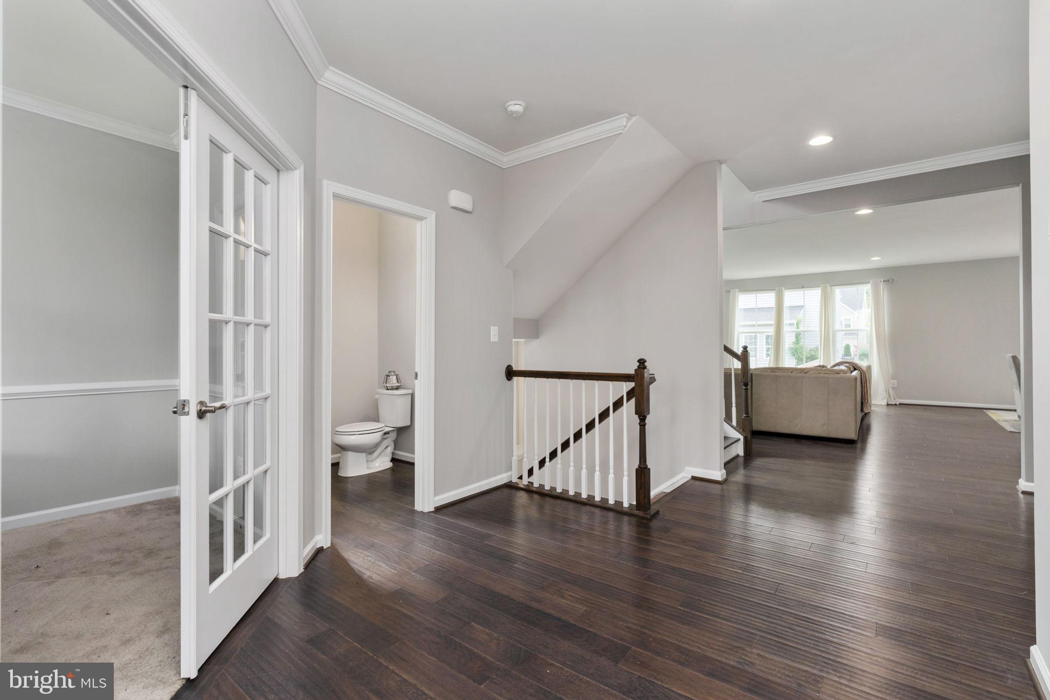 MAY'S QUARTER - Residential