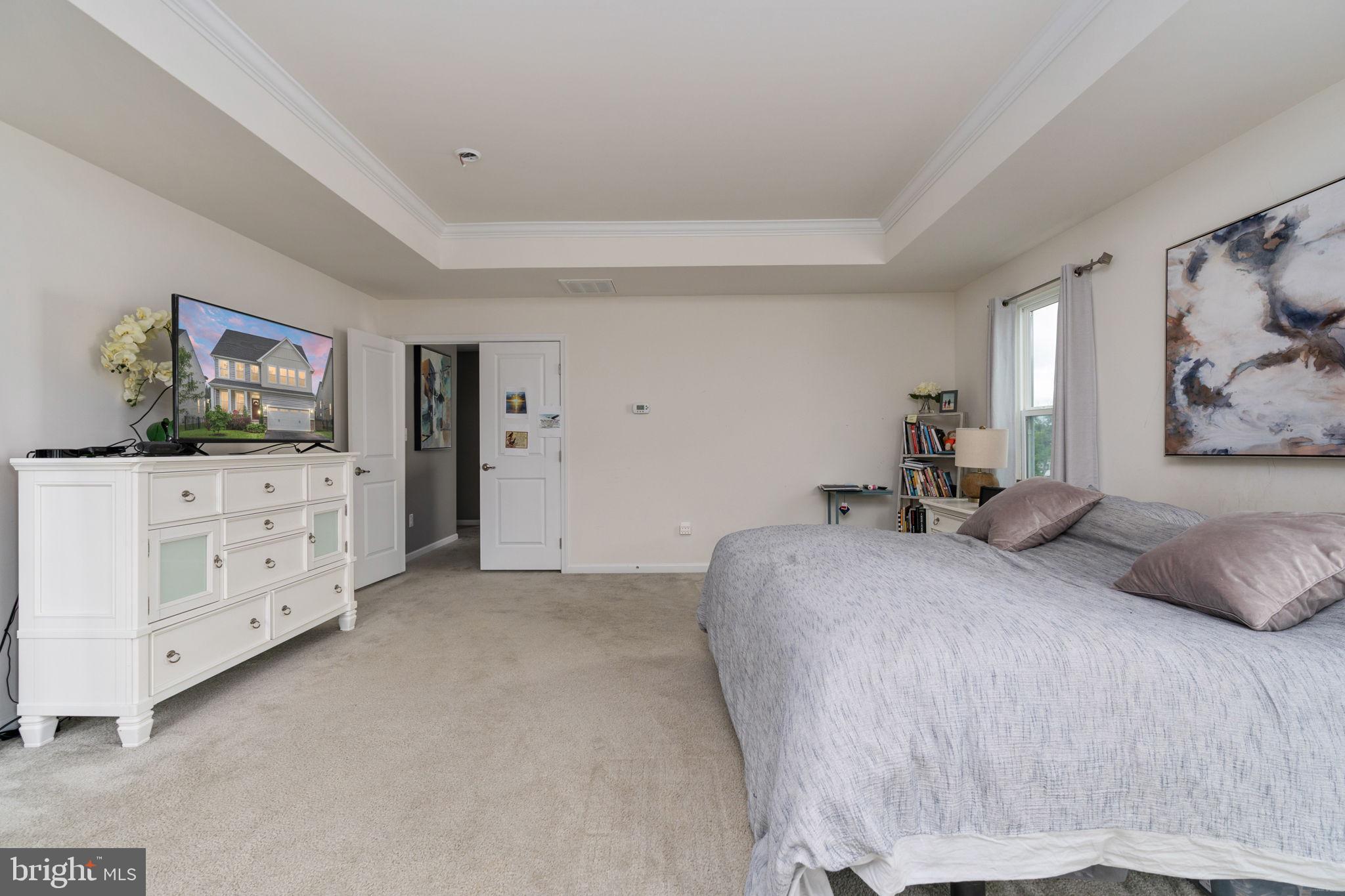 MAY'S QUARTER - Residential