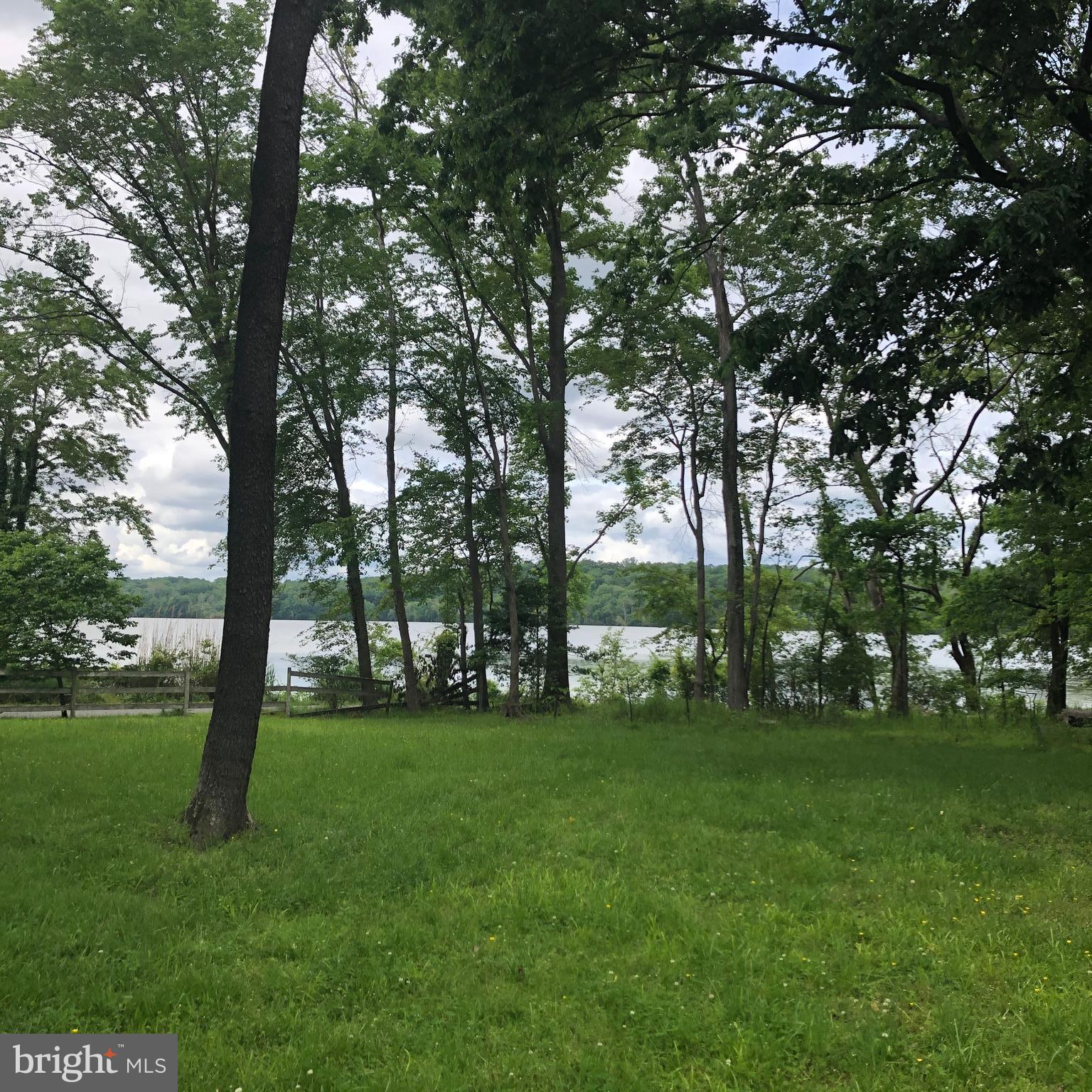 CALVERT MANOR - Land