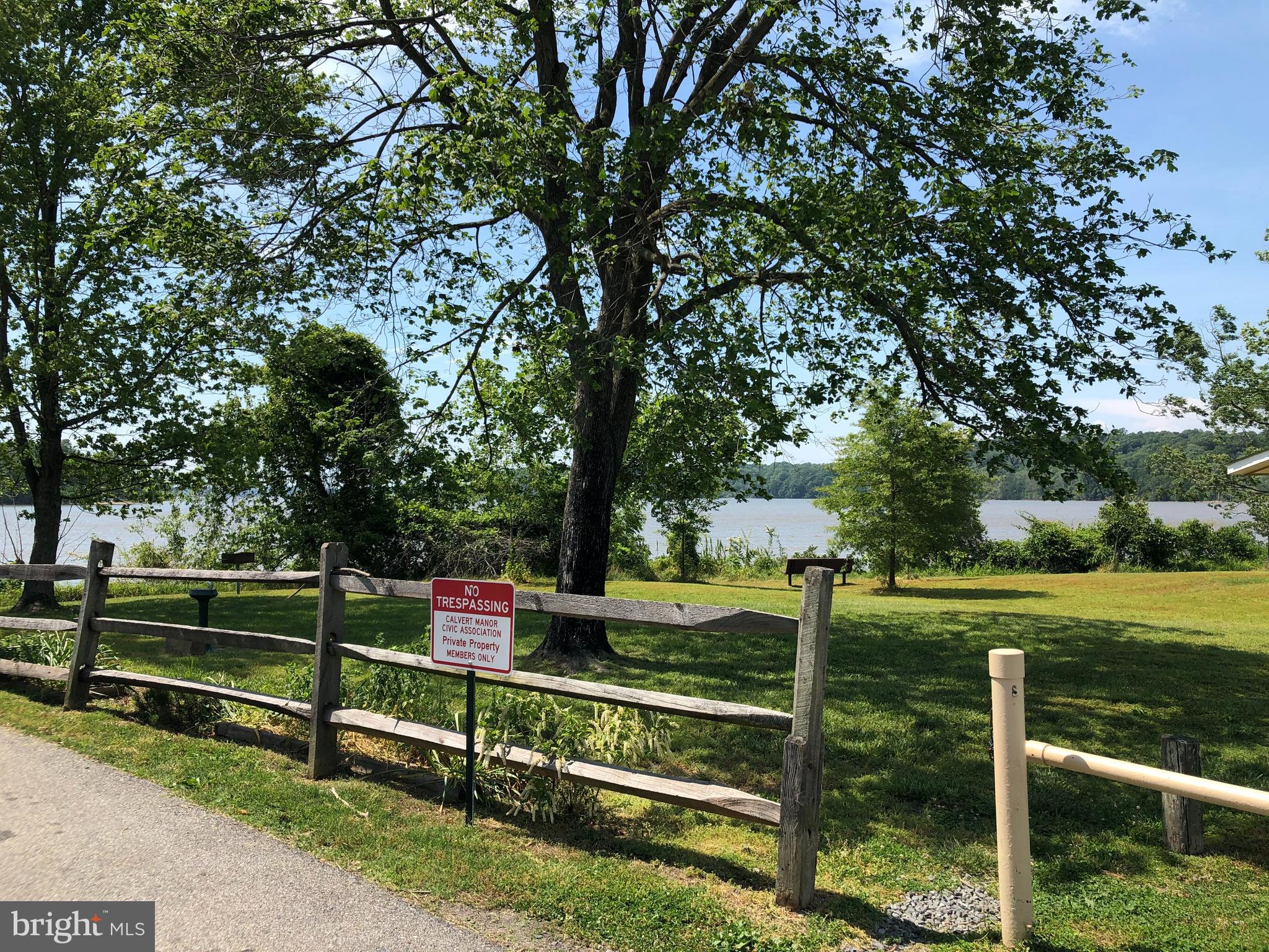 CALVERT MANOR - Land