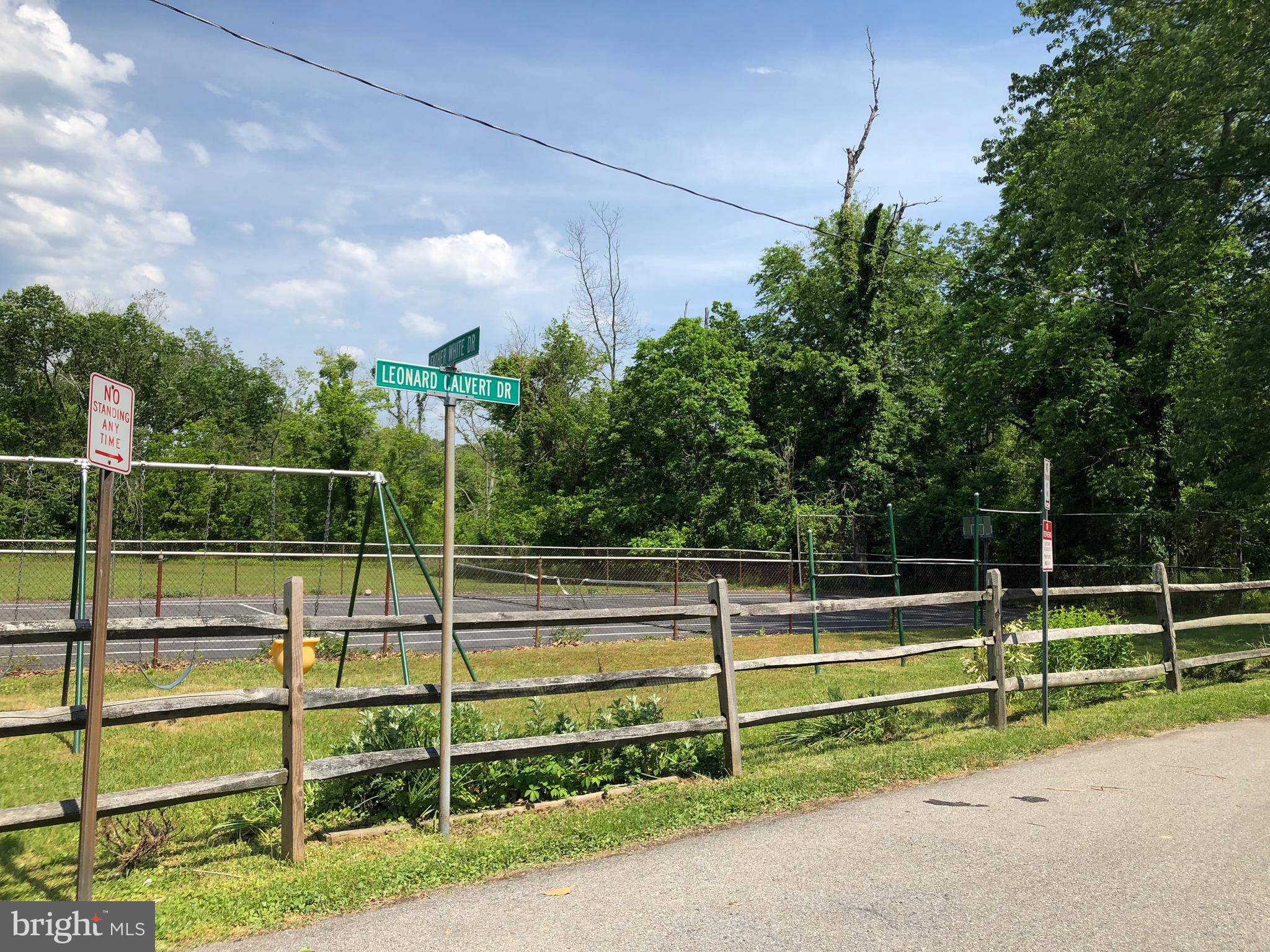 CALVERT MANOR - Land