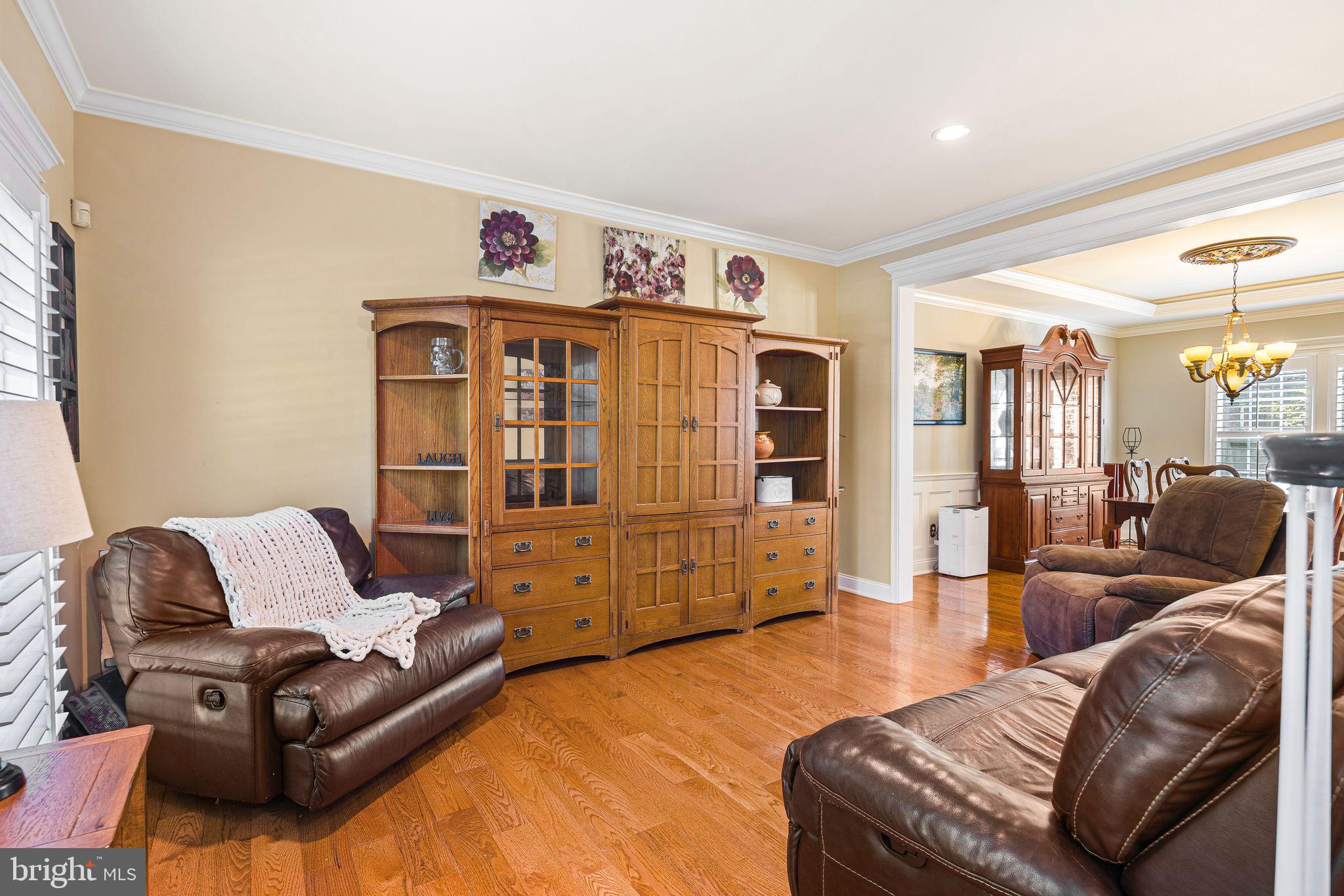 1472 HIDDEN POND DRIVE