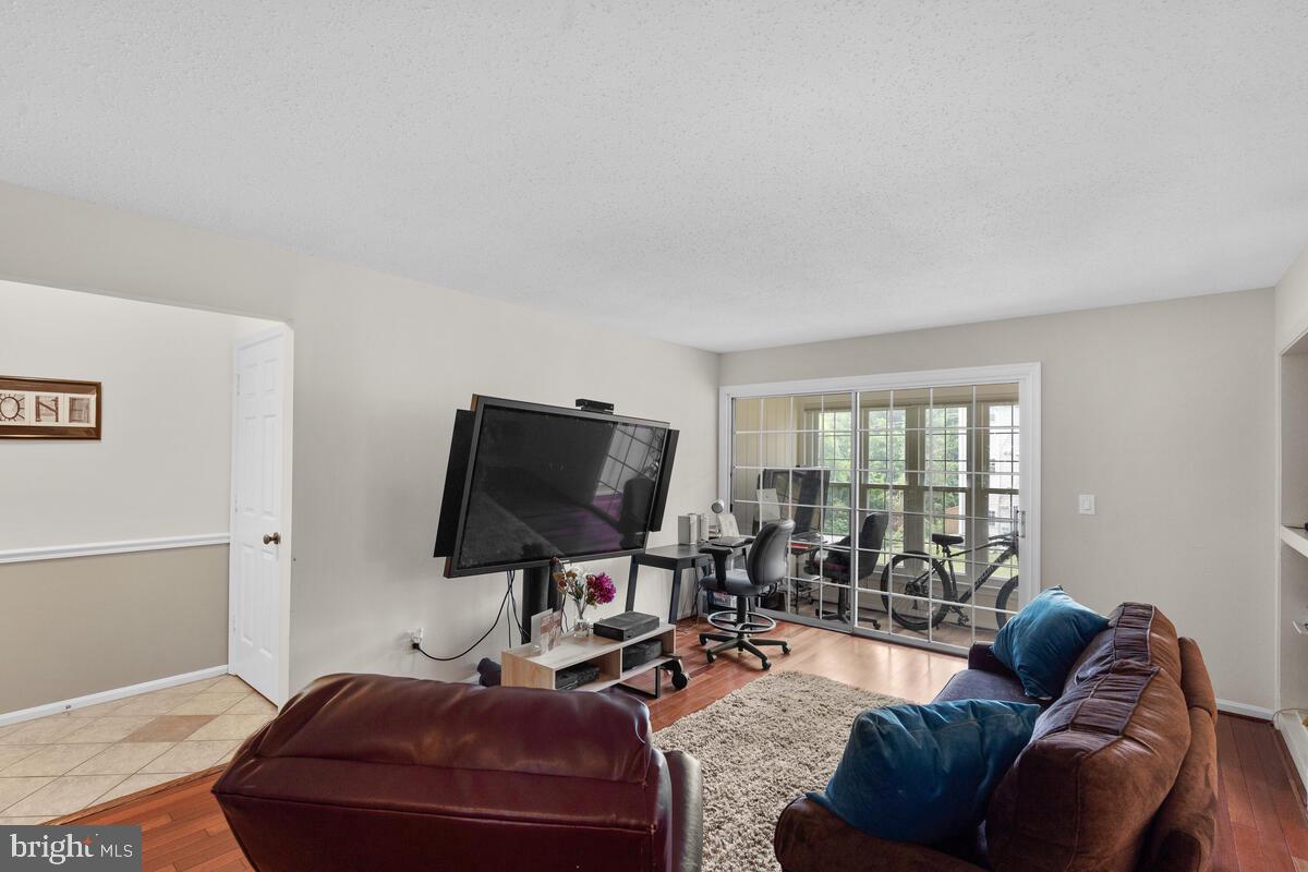 FOX CHAPEL AT TUDOR KNOLLS - Residential