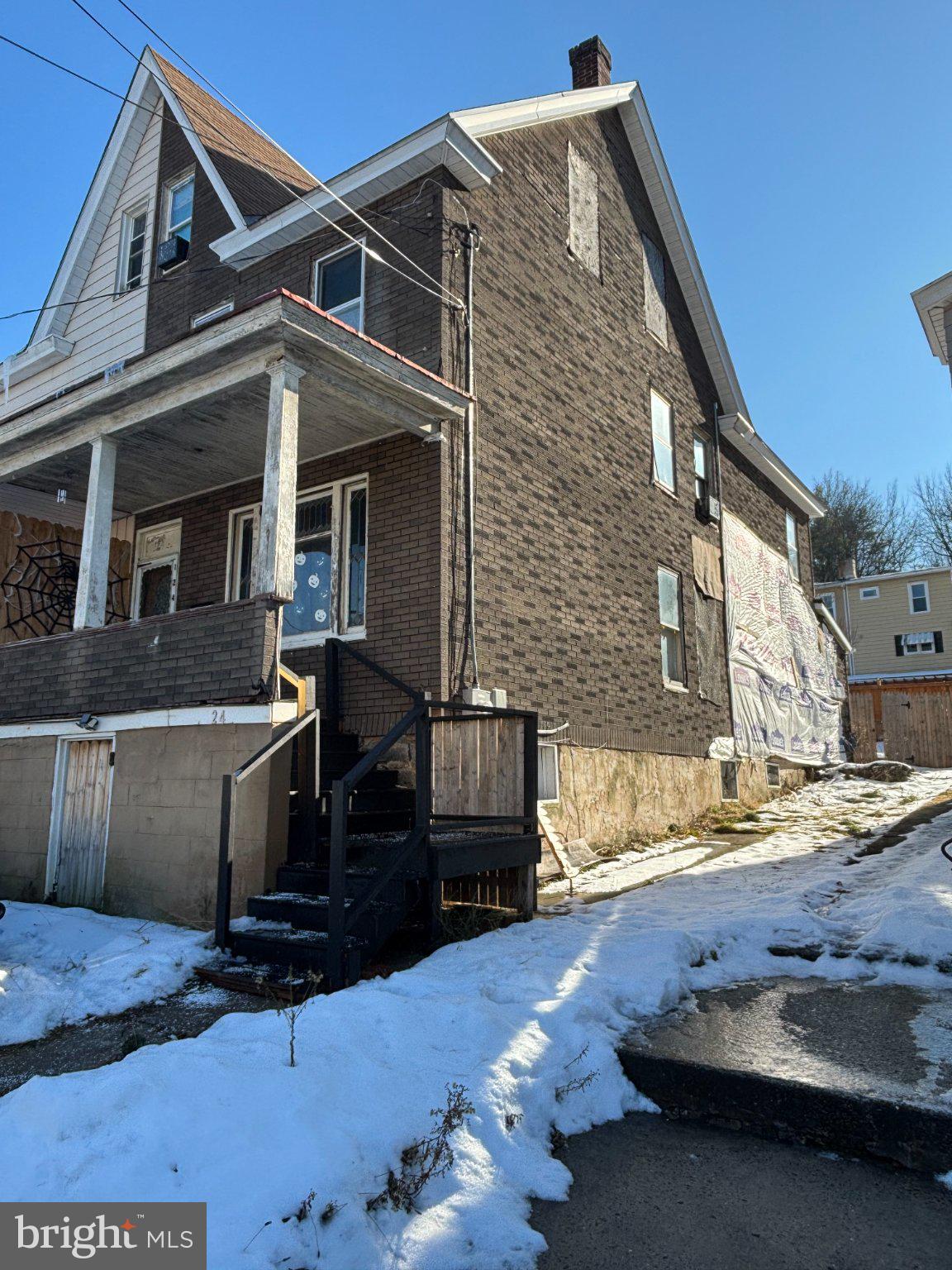 124 E HIGH STREET
