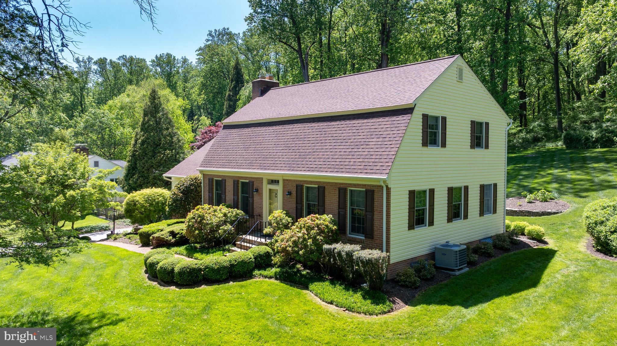 MANOR WOODS - Residential