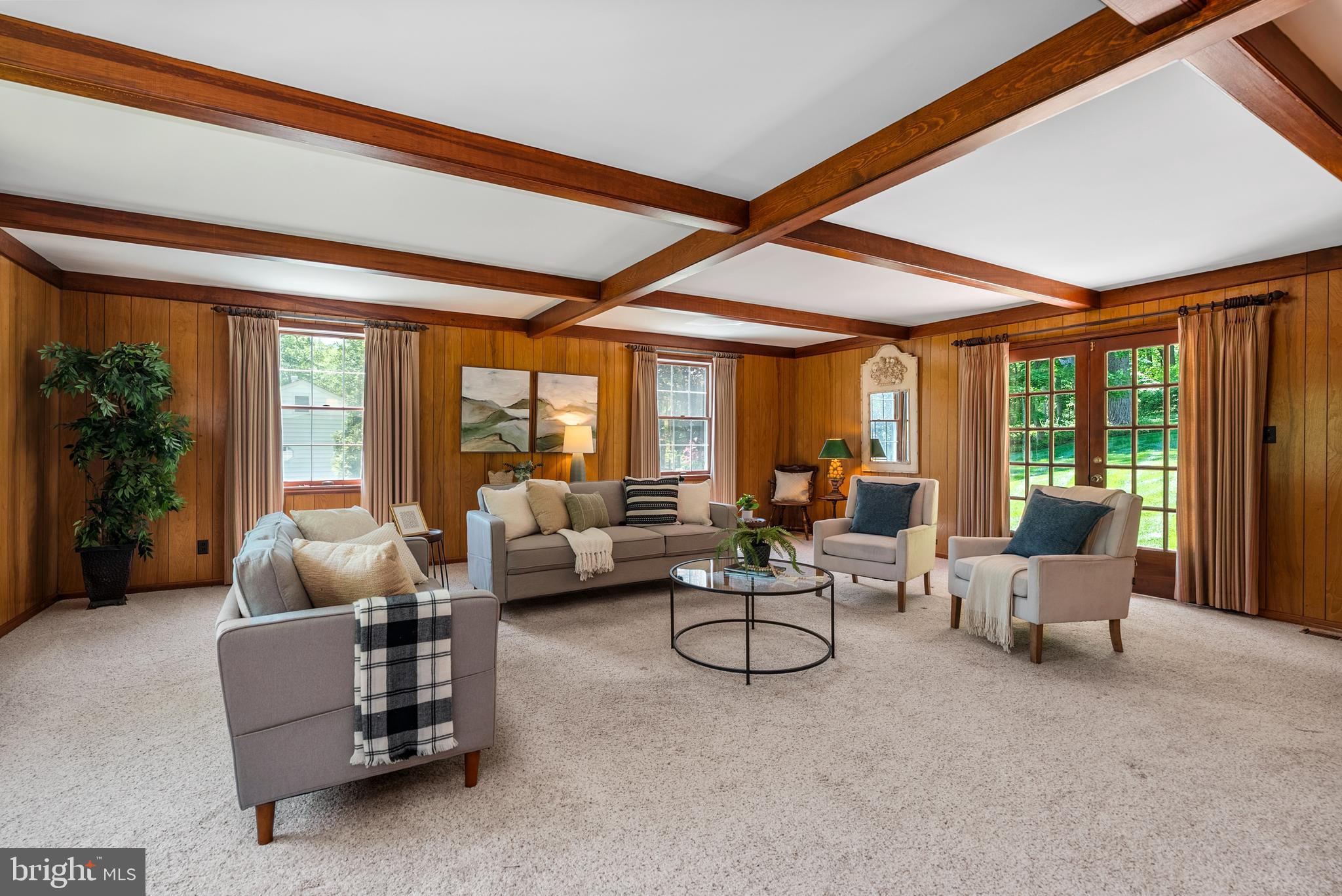 MANOR WOODS - Residential