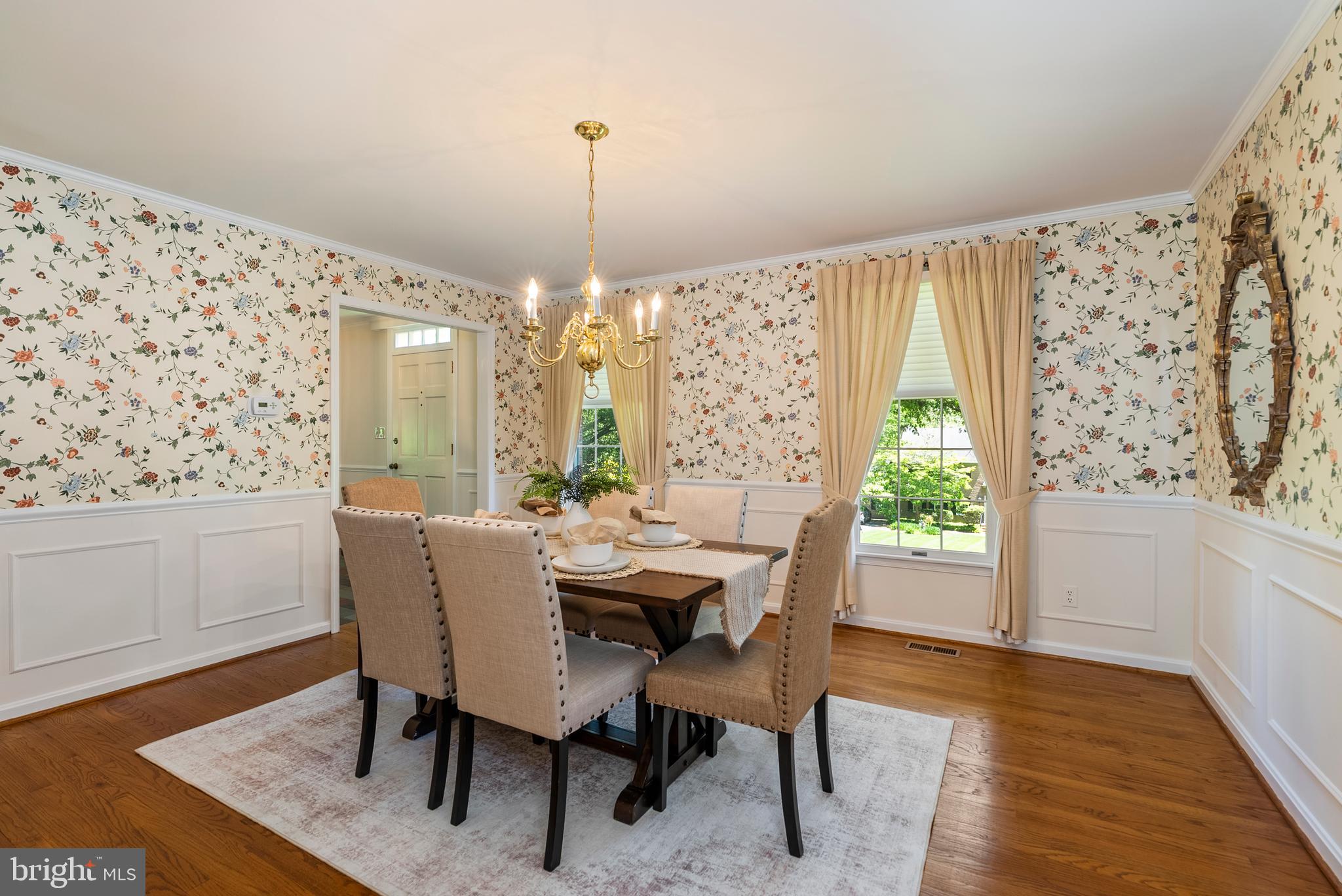 MANOR WOODS - Residential