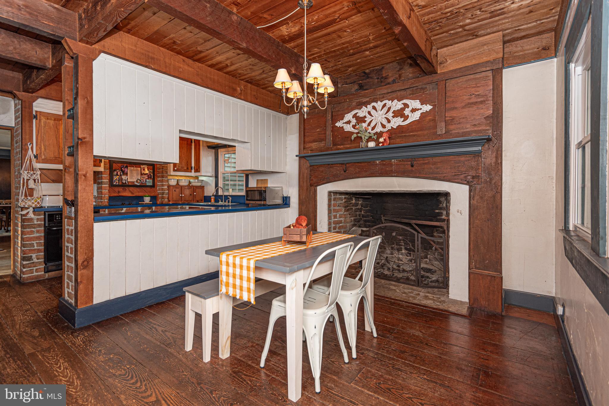 CROOKED OAK ESTATES - Residential