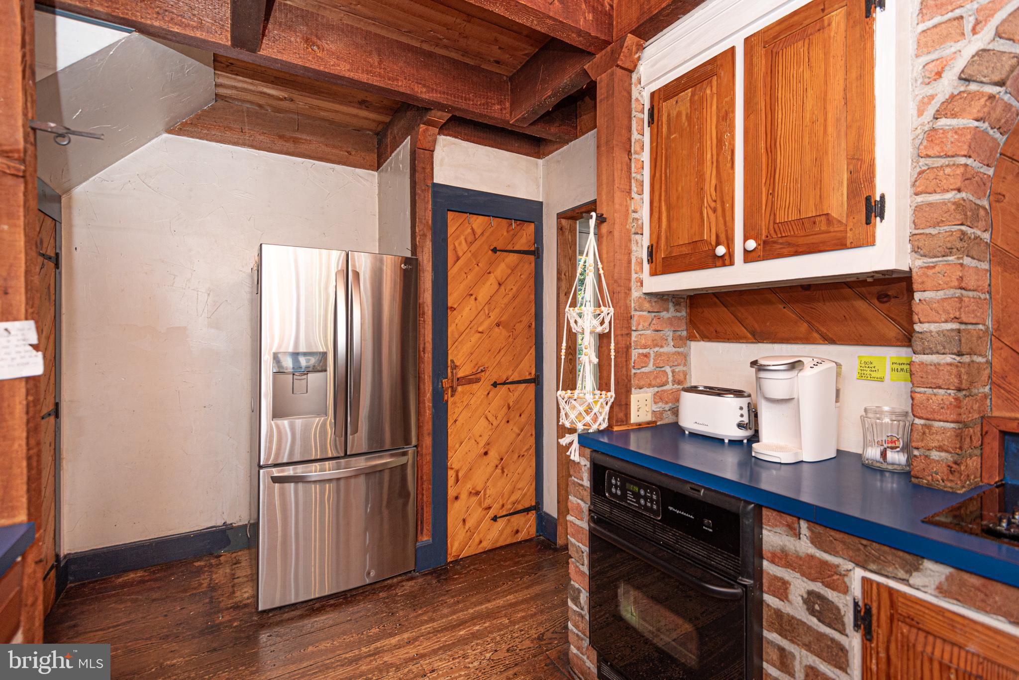 CROOKED OAK ESTATES - Residential