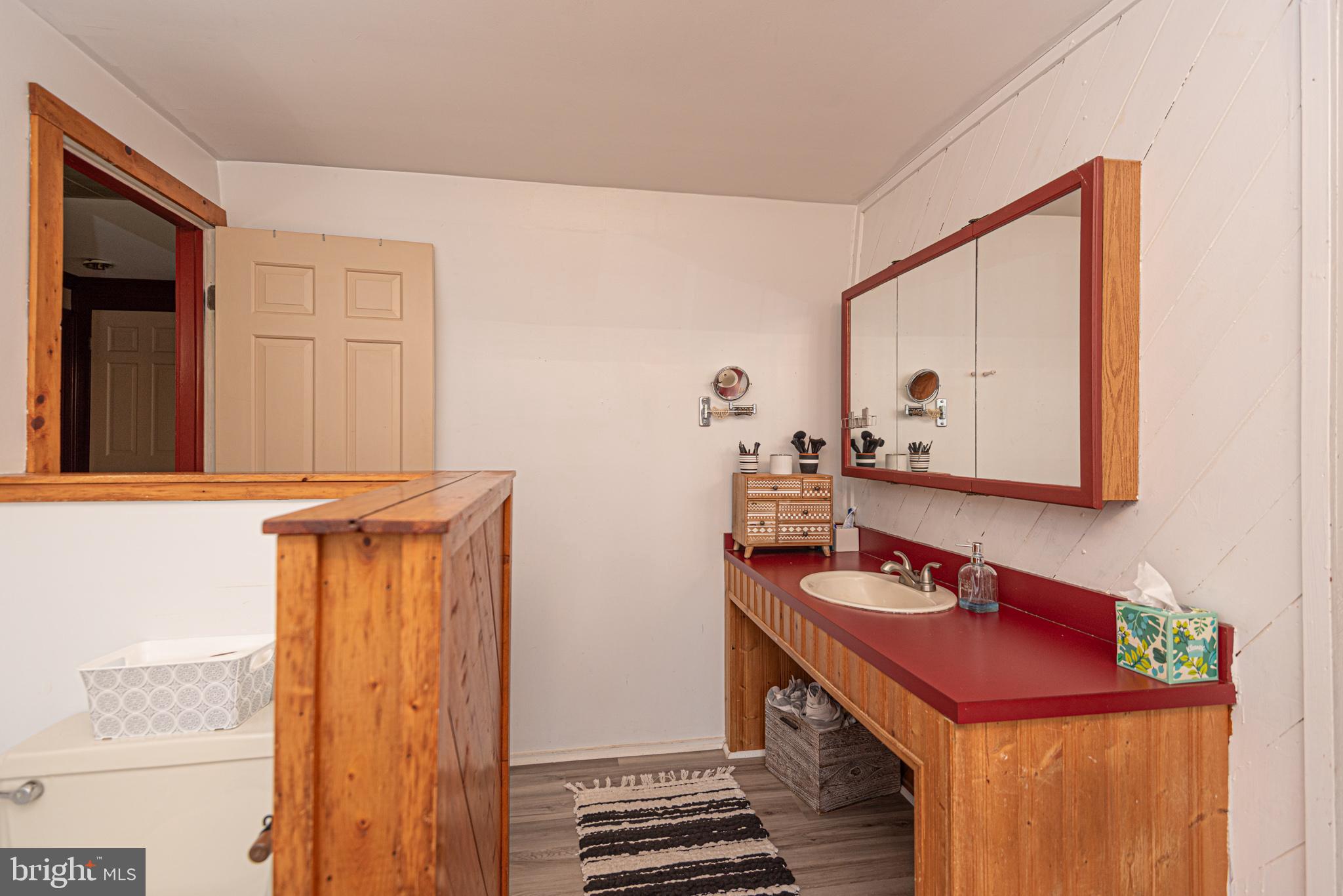 CROOKED OAK ESTATES - Residential