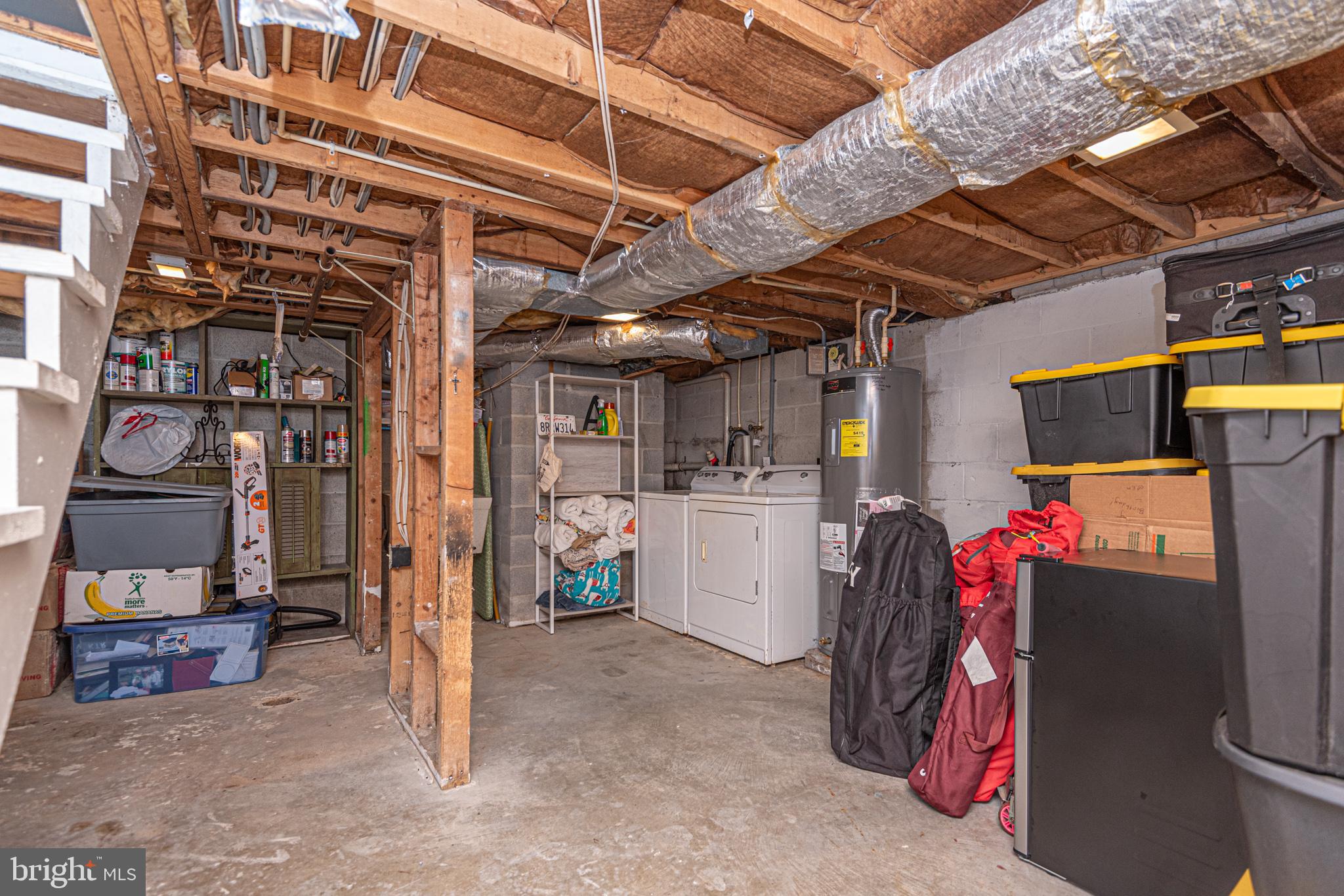 CROOKED OAK ESTATES - Residential