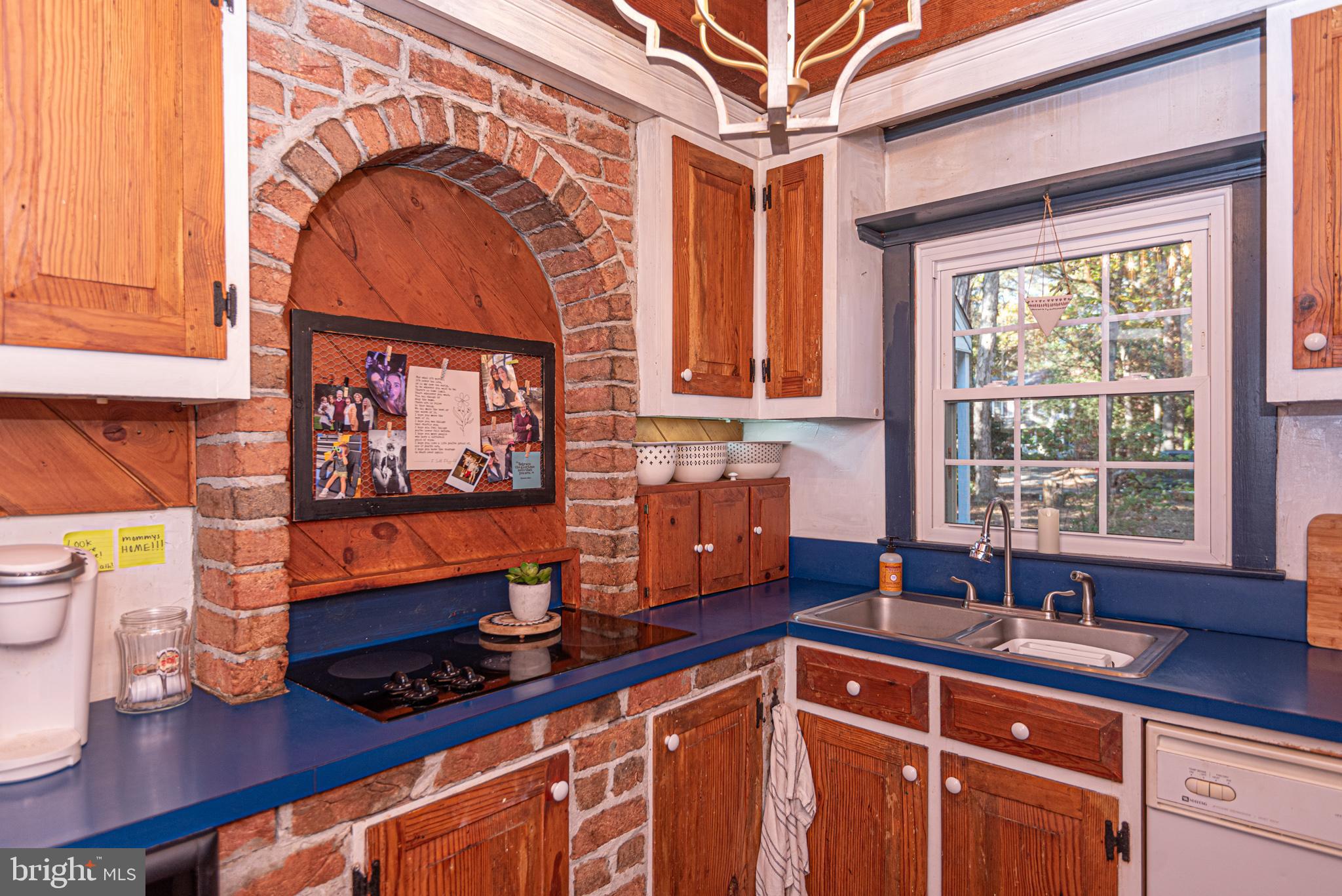 CROOKED OAK ESTATES - Residential