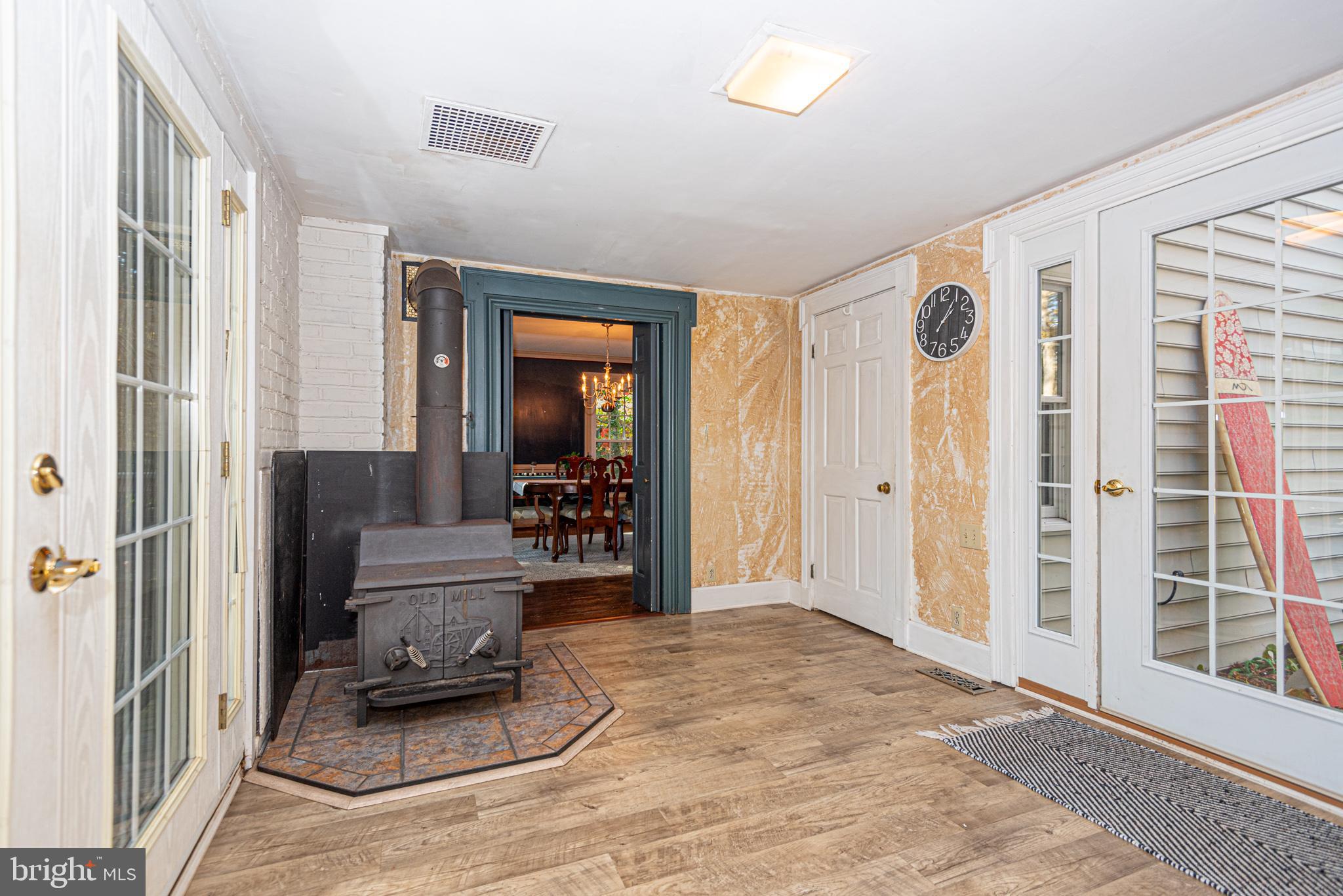 CROOKED OAK ESTATES - Residential