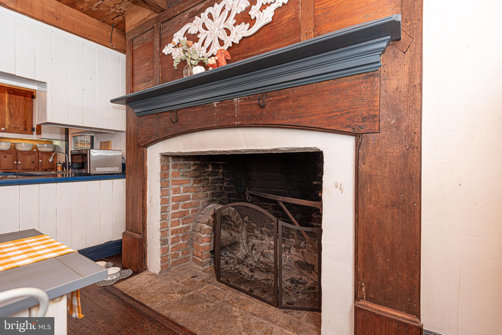 CROOKED OAK ESTATES - Residential