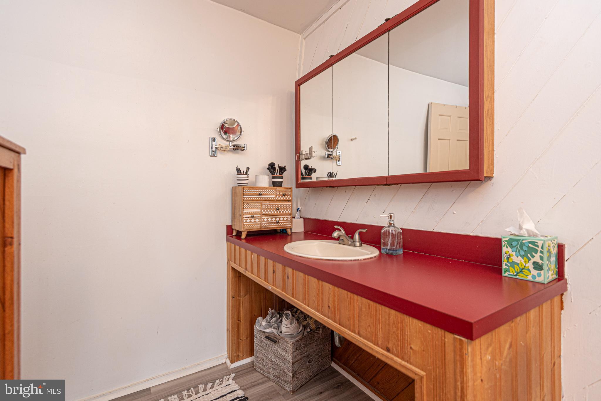 CROOKED OAK ESTATES - Residential