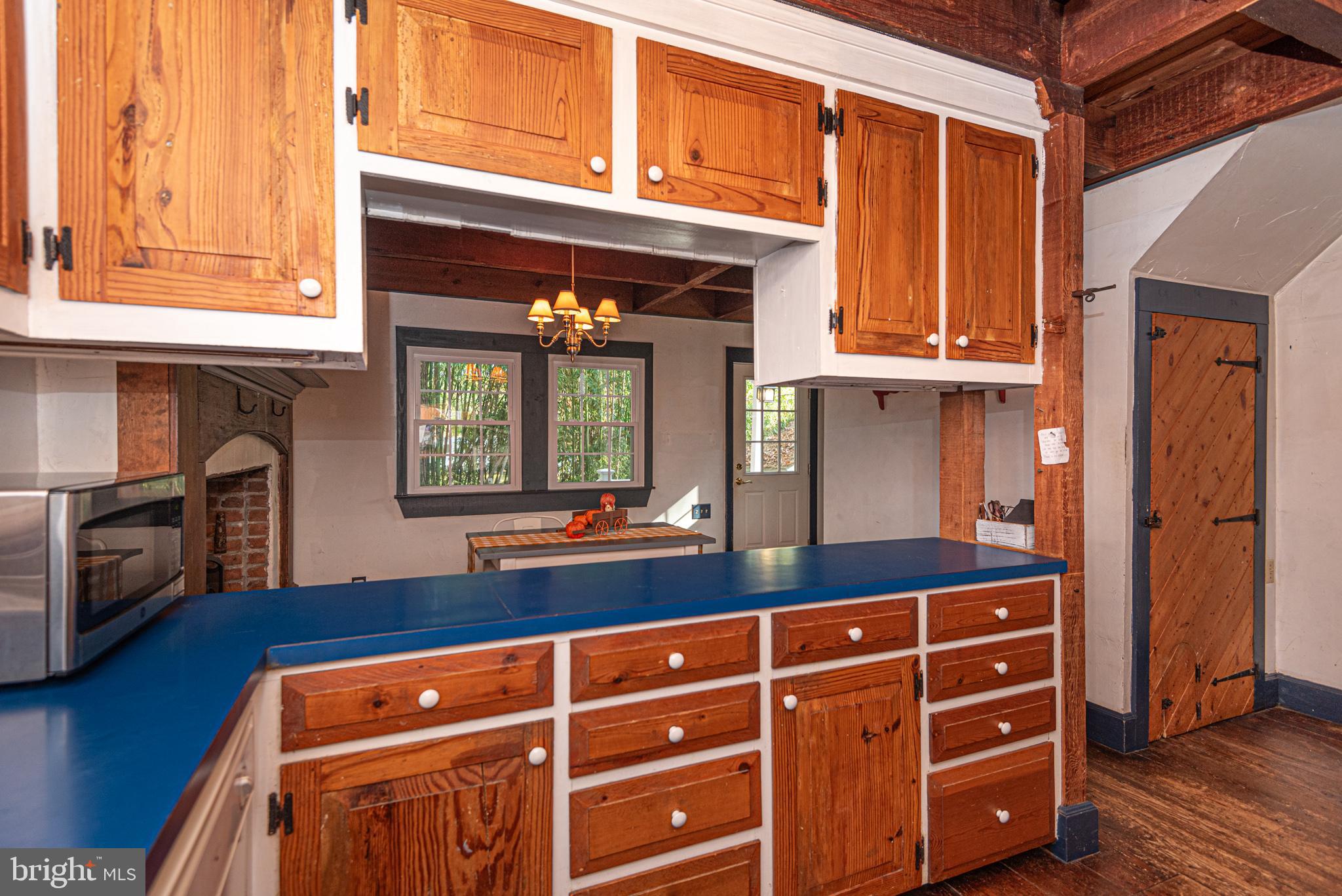 CROOKED OAK ESTATES - Residential