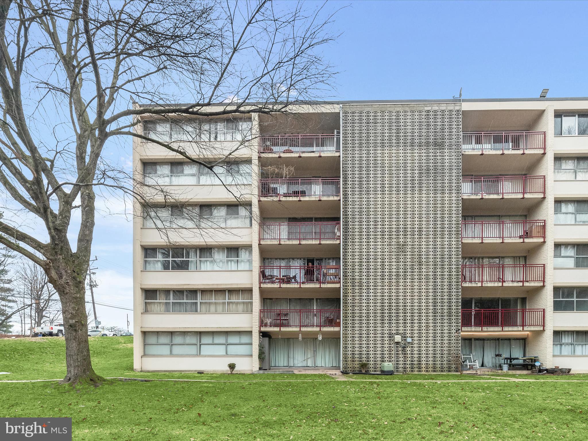 PRESIDENTIAL PARK - Residential