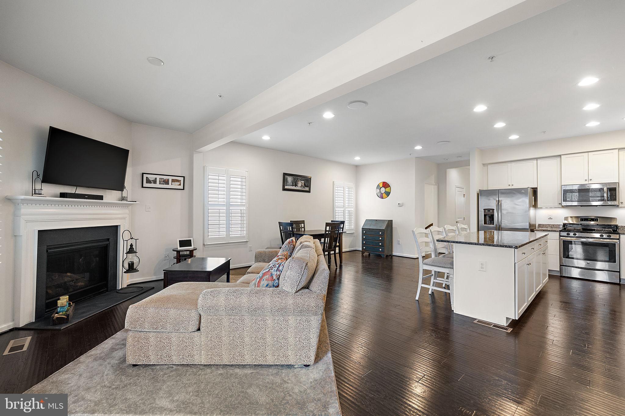 FILLMORE VILLAGE - Residential