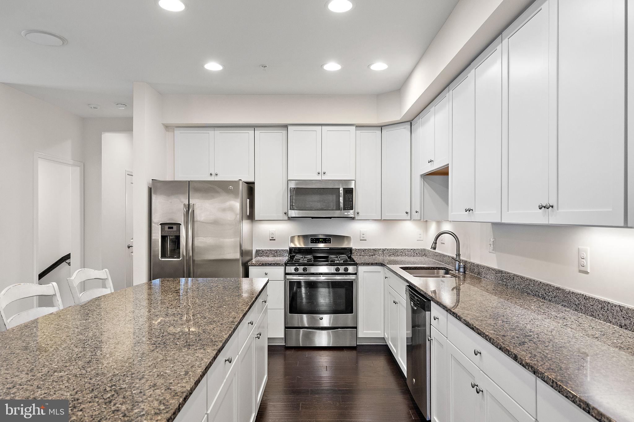 FILLMORE VILLAGE - Residential