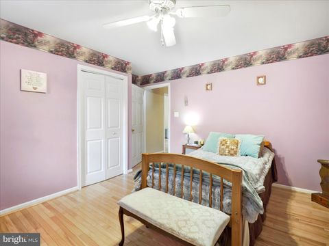 Tiny photo for 17224 - B Sabillasville Road, SABILLASVILLE, MD 21780 (MLS # MDFR2077668)