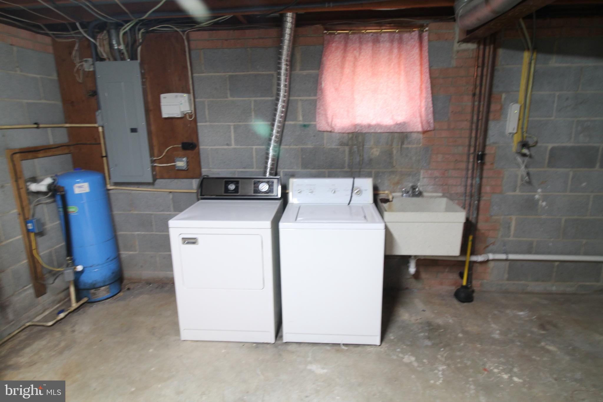 CLARKSVILLE HUNT - Residential