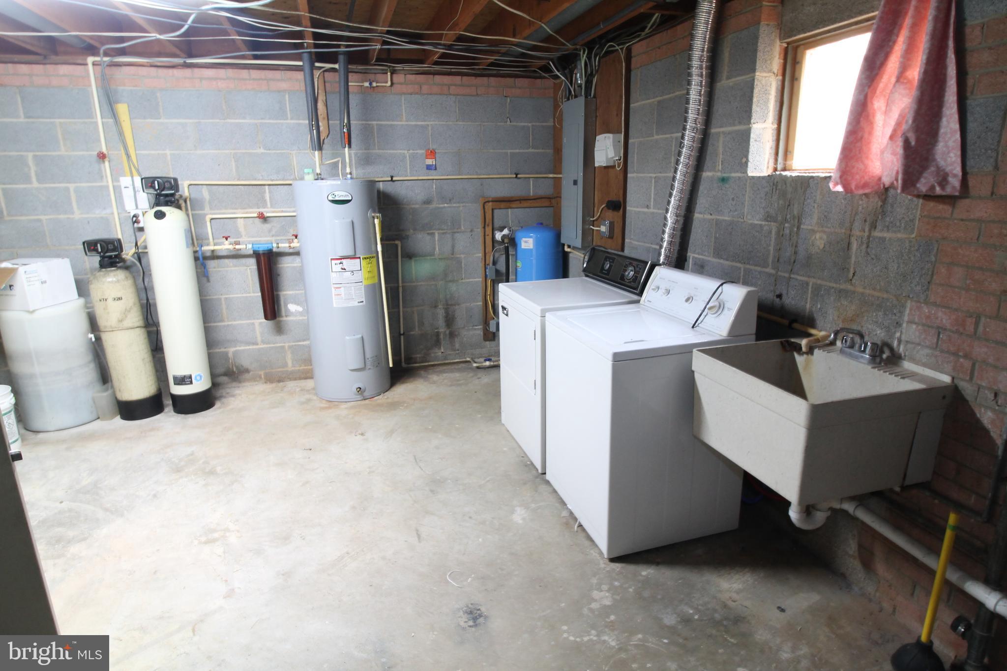 CLARKSVILLE HUNT - Residential