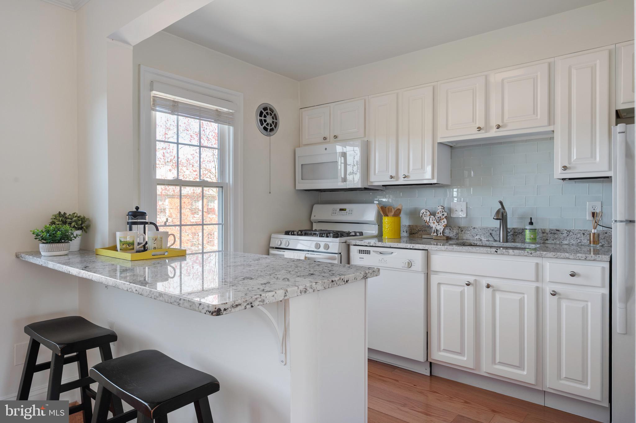 BELLE VIEW CONDOMINIUMS - Residential