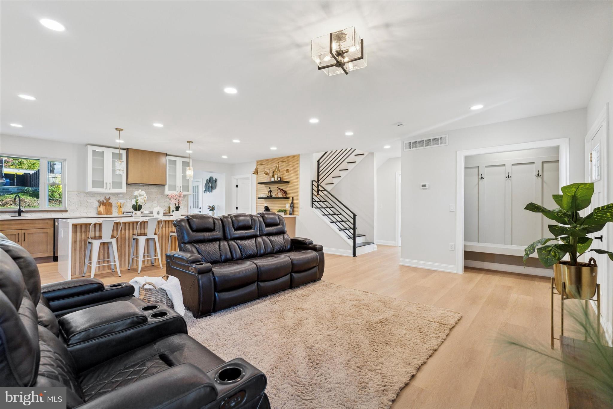 141 RAY STREET