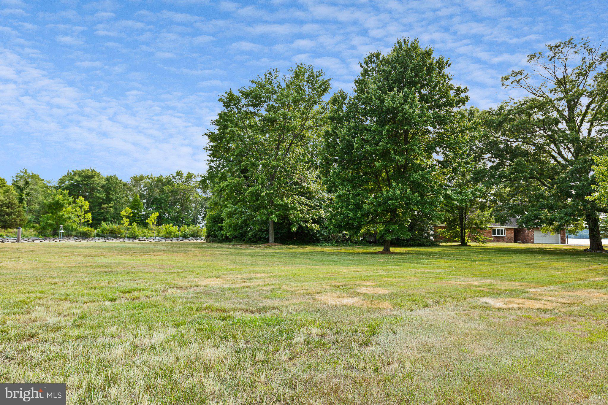 NORTH EAST HARBOURS - Land
