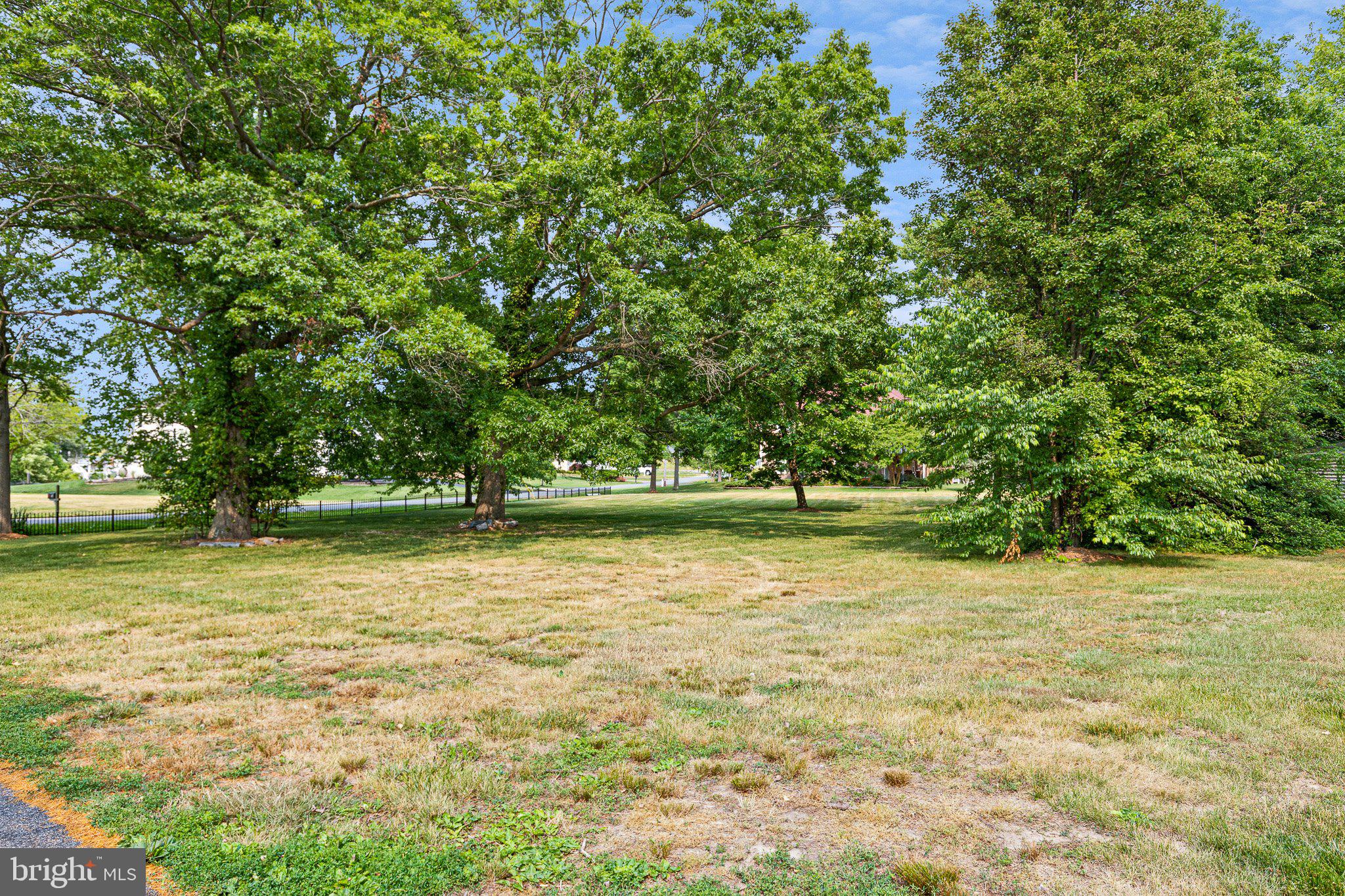 NORTH EAST HARBOURS - Land