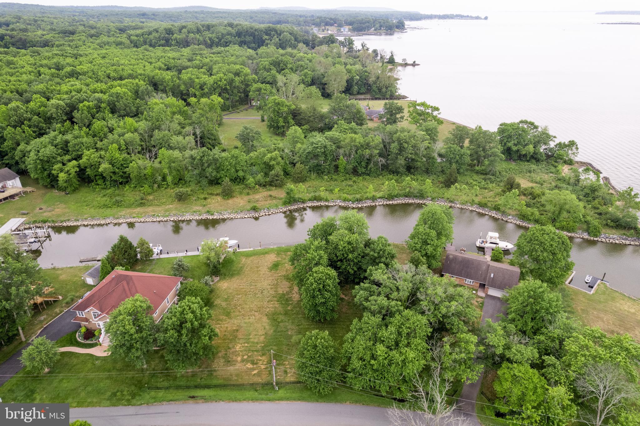 NORTH EAST HARBOURS - Land