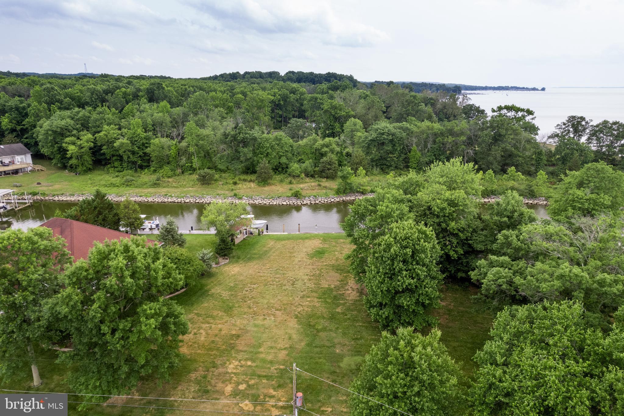 NORTH EAST HARBOURS - Land