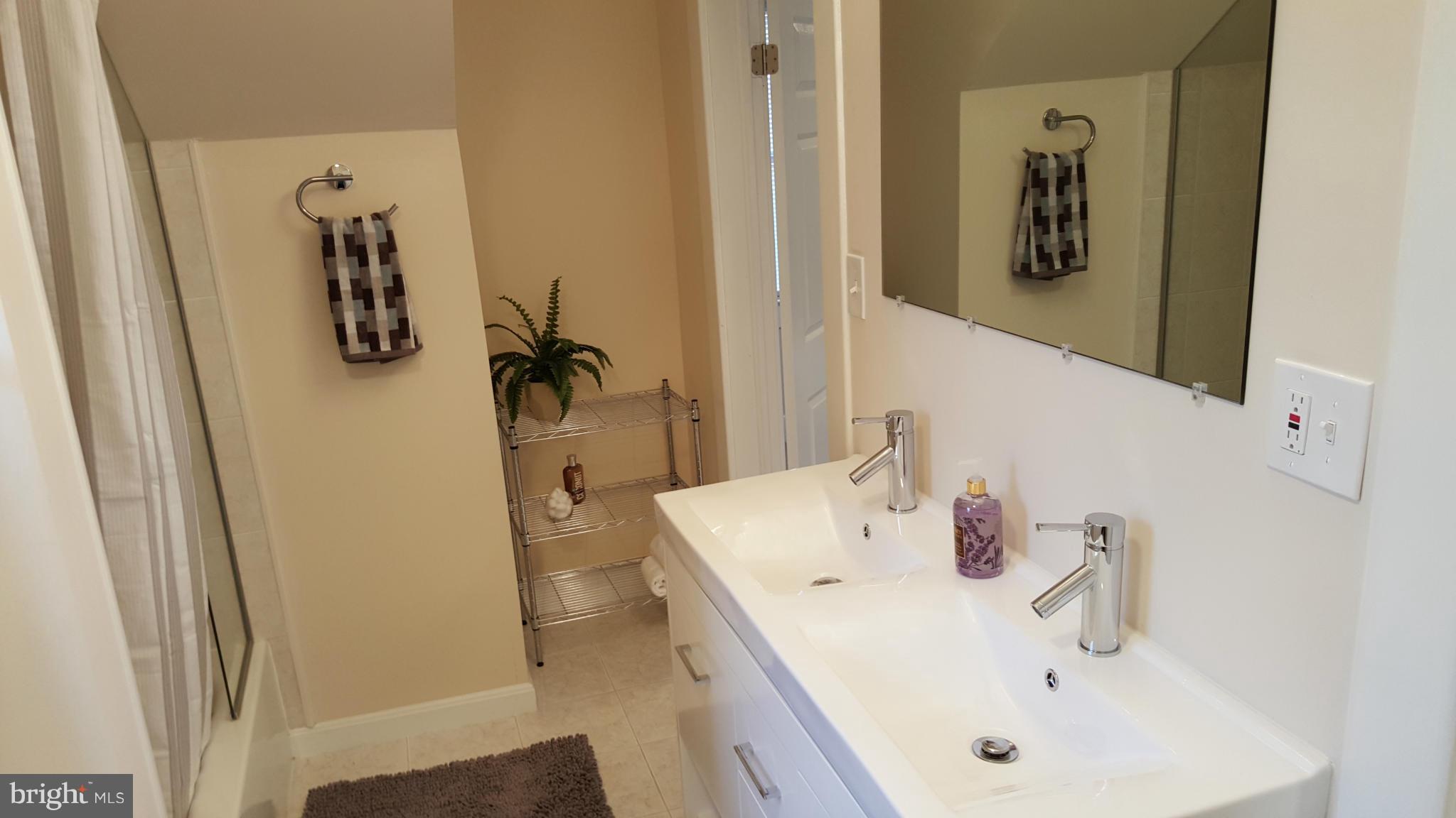 FRANKFORD - Residential