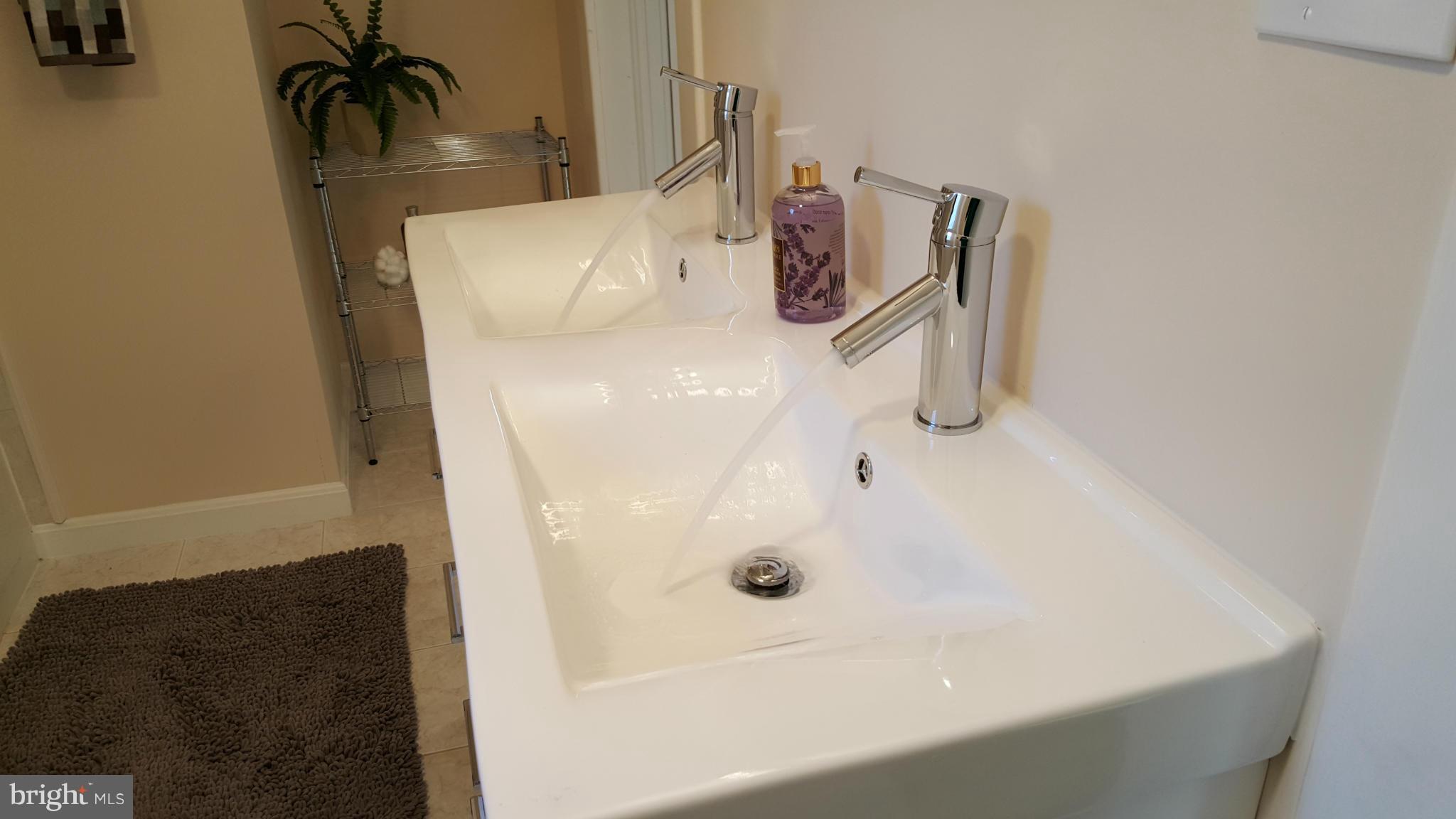 FRANKFORD - Residential