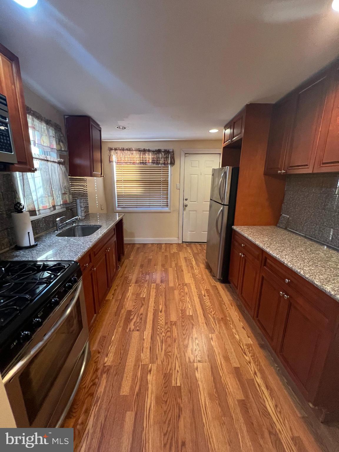 WHITMAN - Residential
