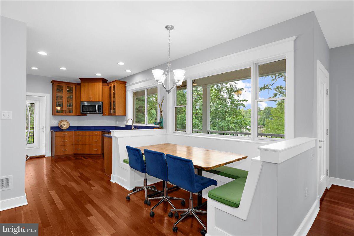 WHITNEYS LANDING - Residential