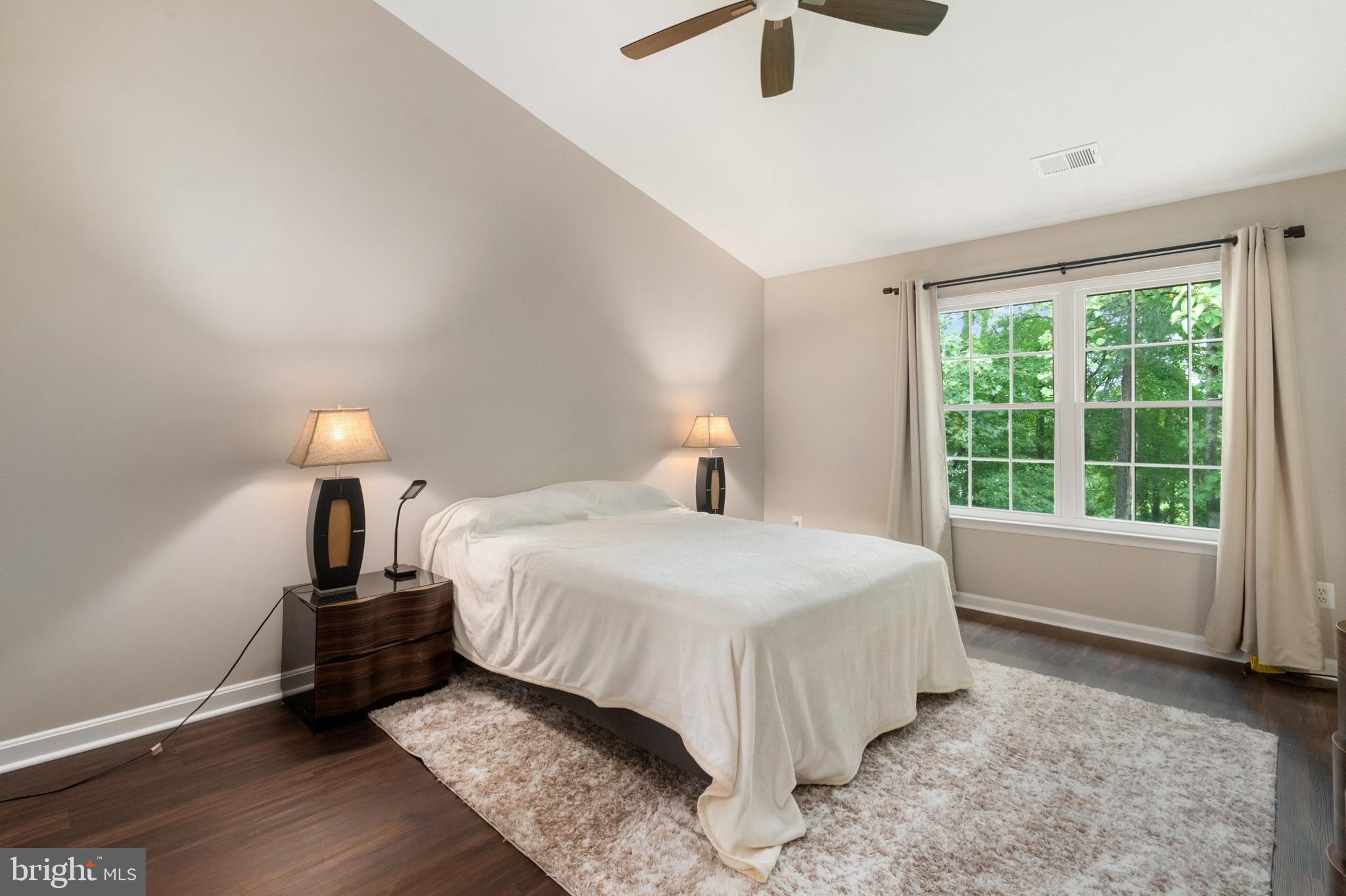 FAIRFAX RIDGE - Residential