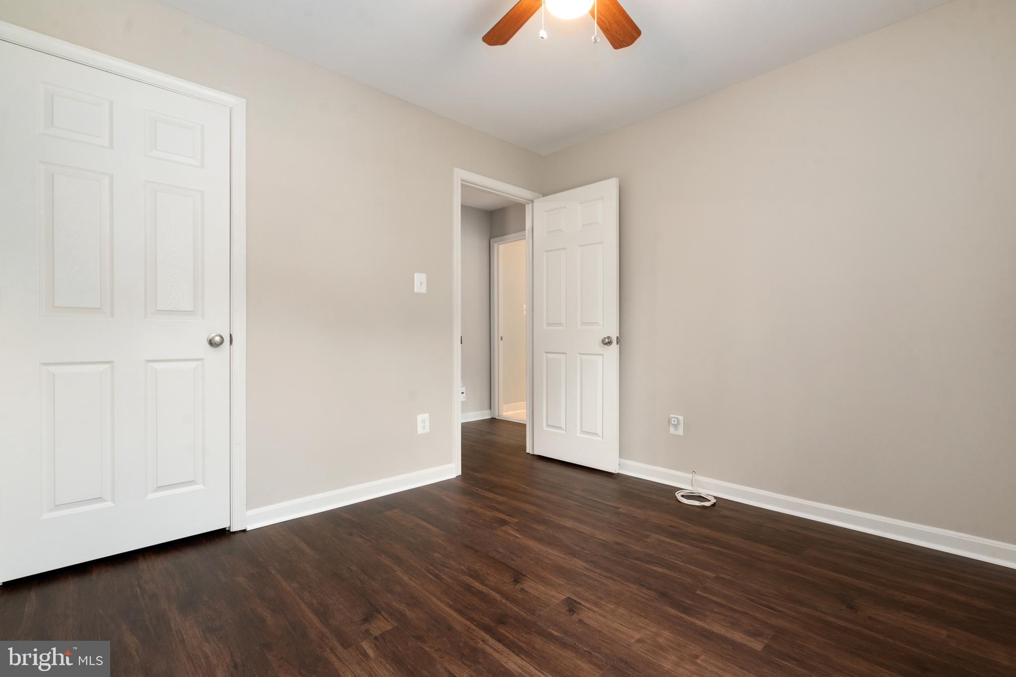 FAIRFAX RIDGE - Residential