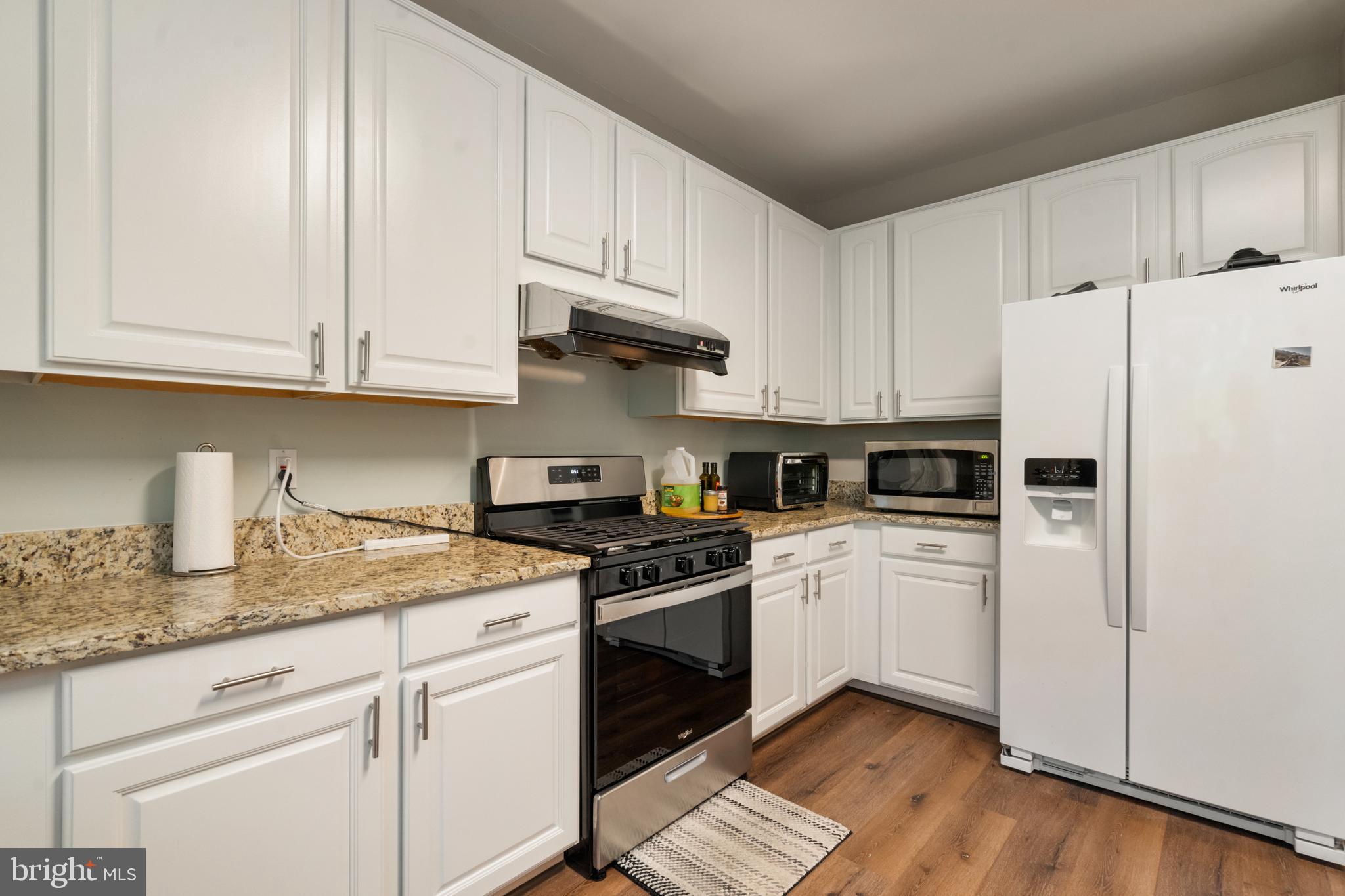 FAIRFAX RIDGE - Residential