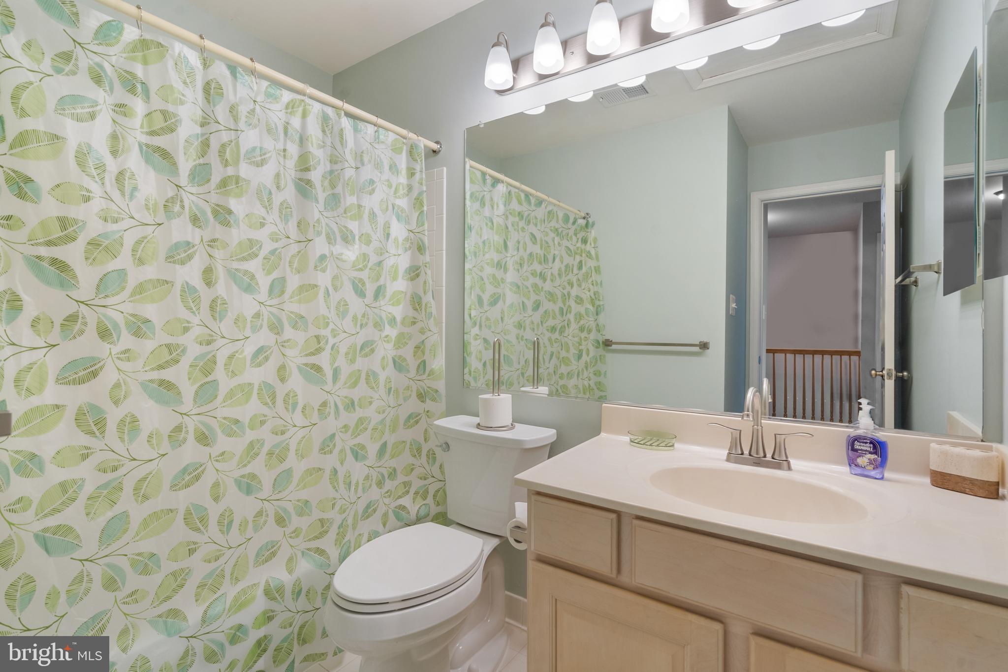 FAIRFAX RIDGE - Residential